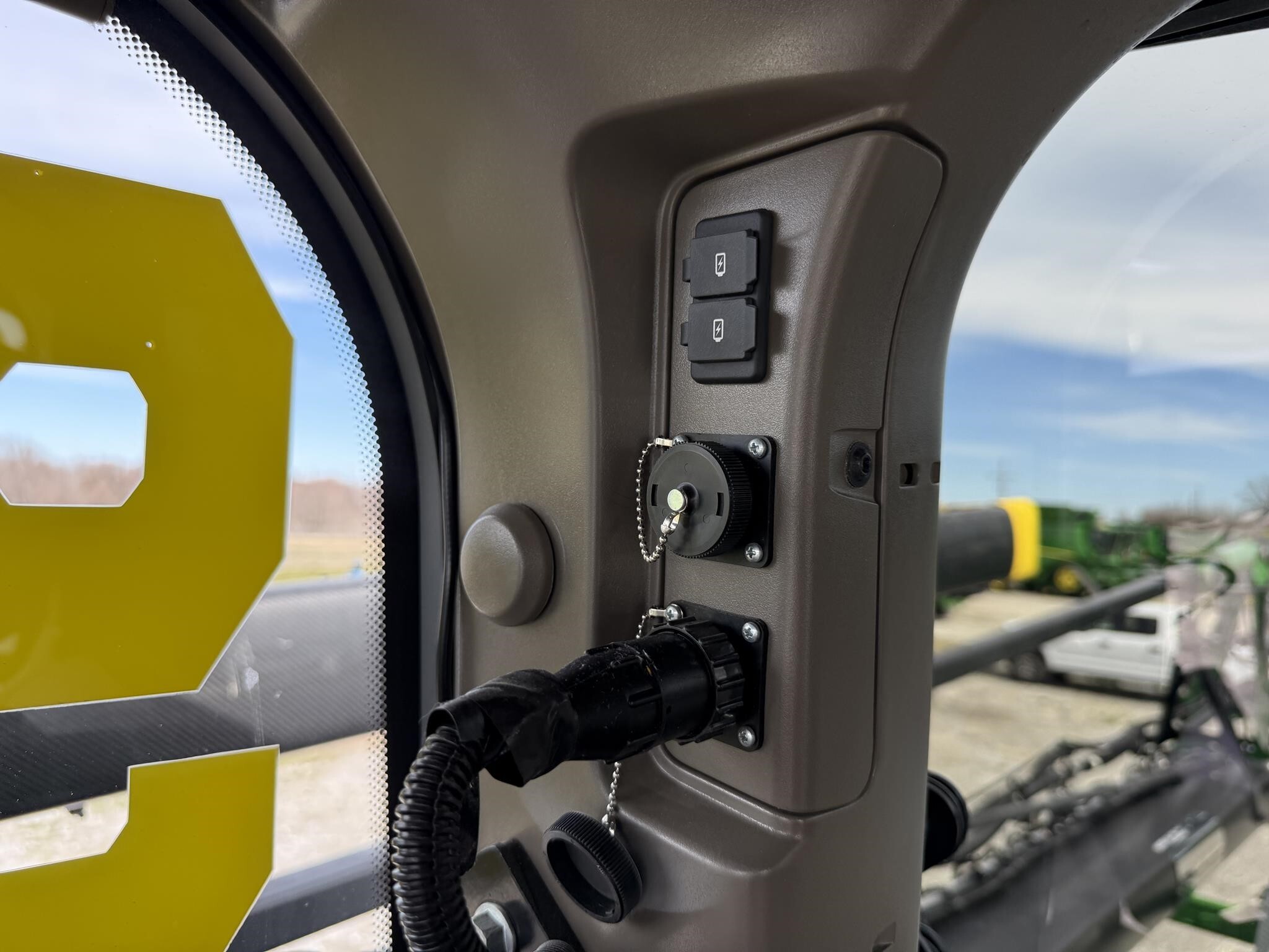 2024 John Deere 408R Self-Propelled Sprayer