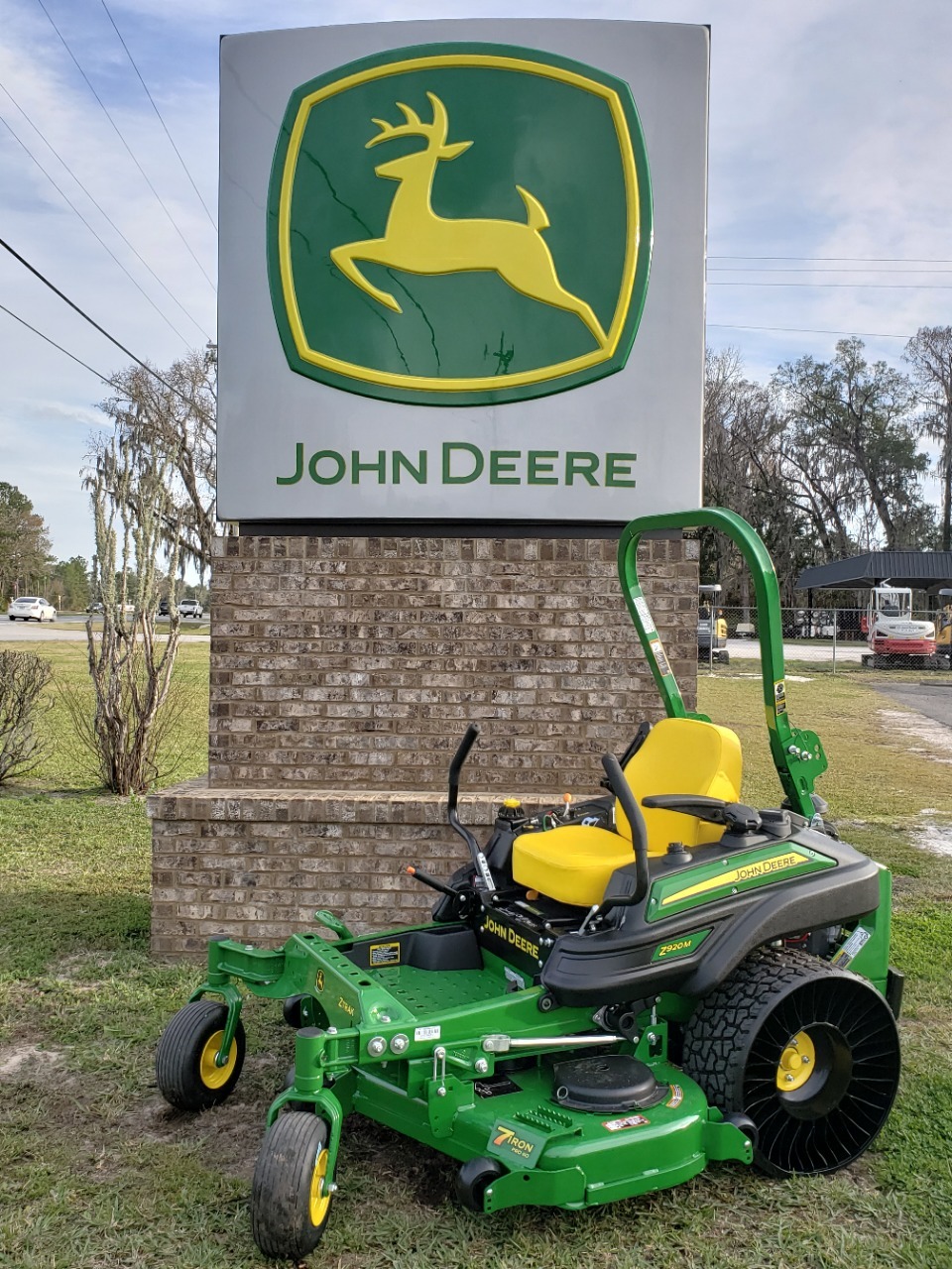 2025 John Deere Z920M Lawn Mower