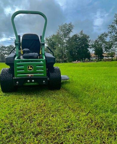 2025 John Deere Z920M Lawn Mower