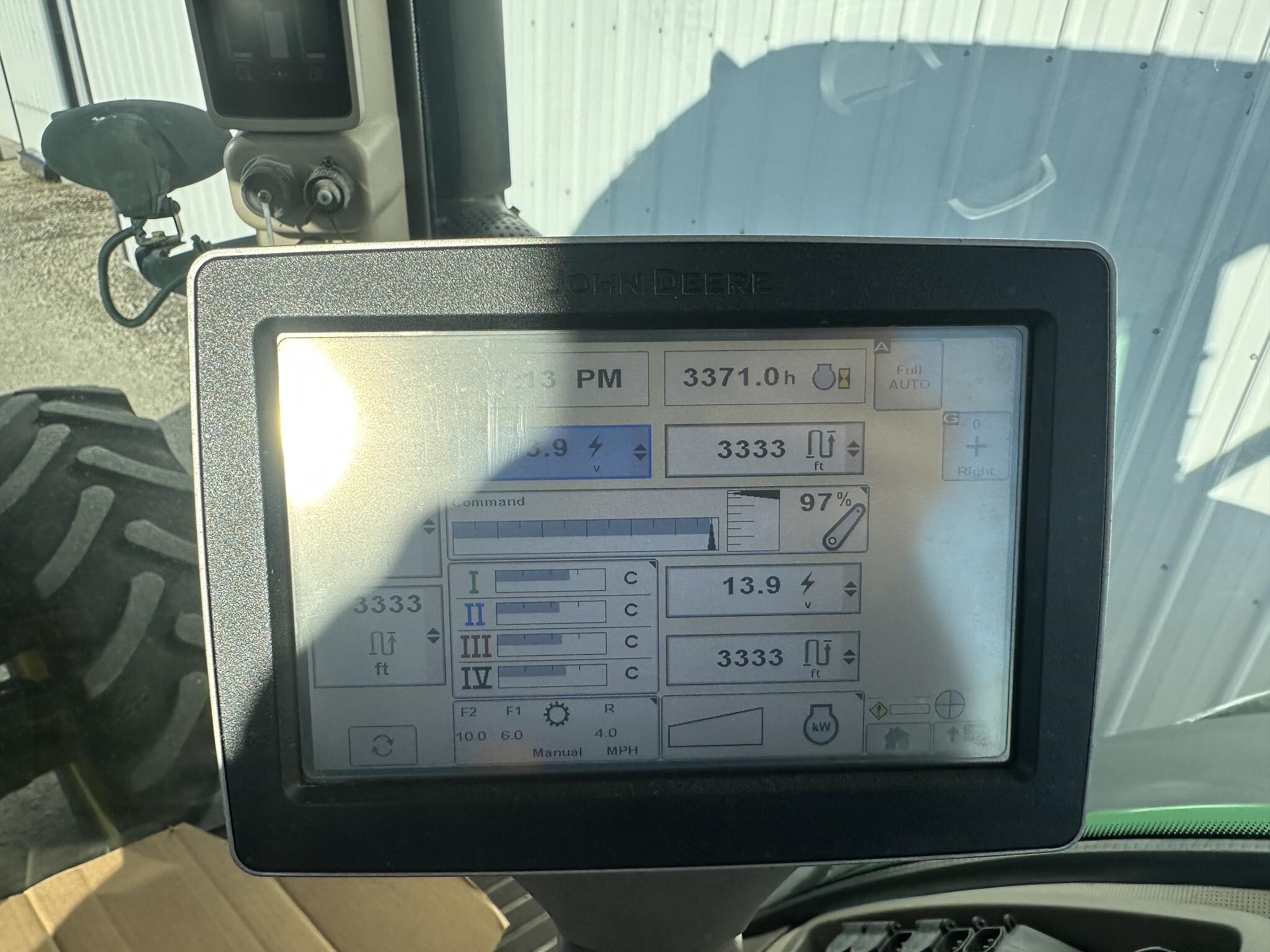 2012 John Deere 8335R Tractor