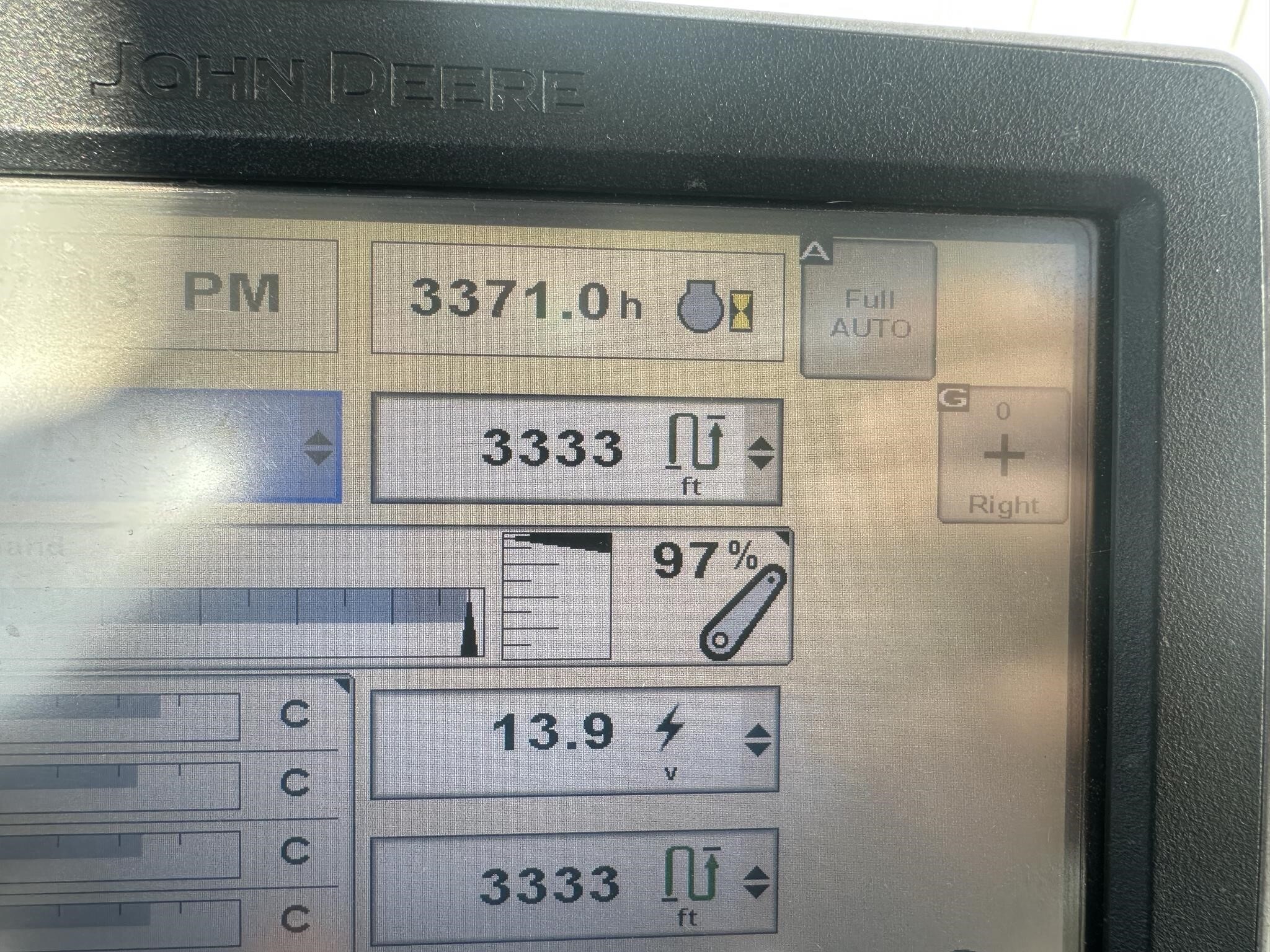 2012 John Deere 8335R Tractor