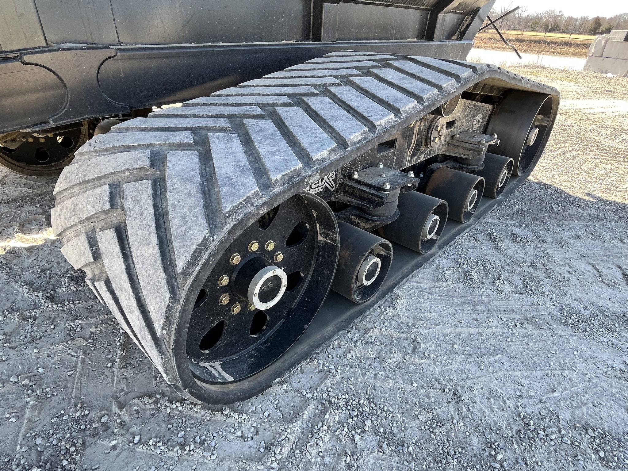2022 J&M 1432 Grain Cart
