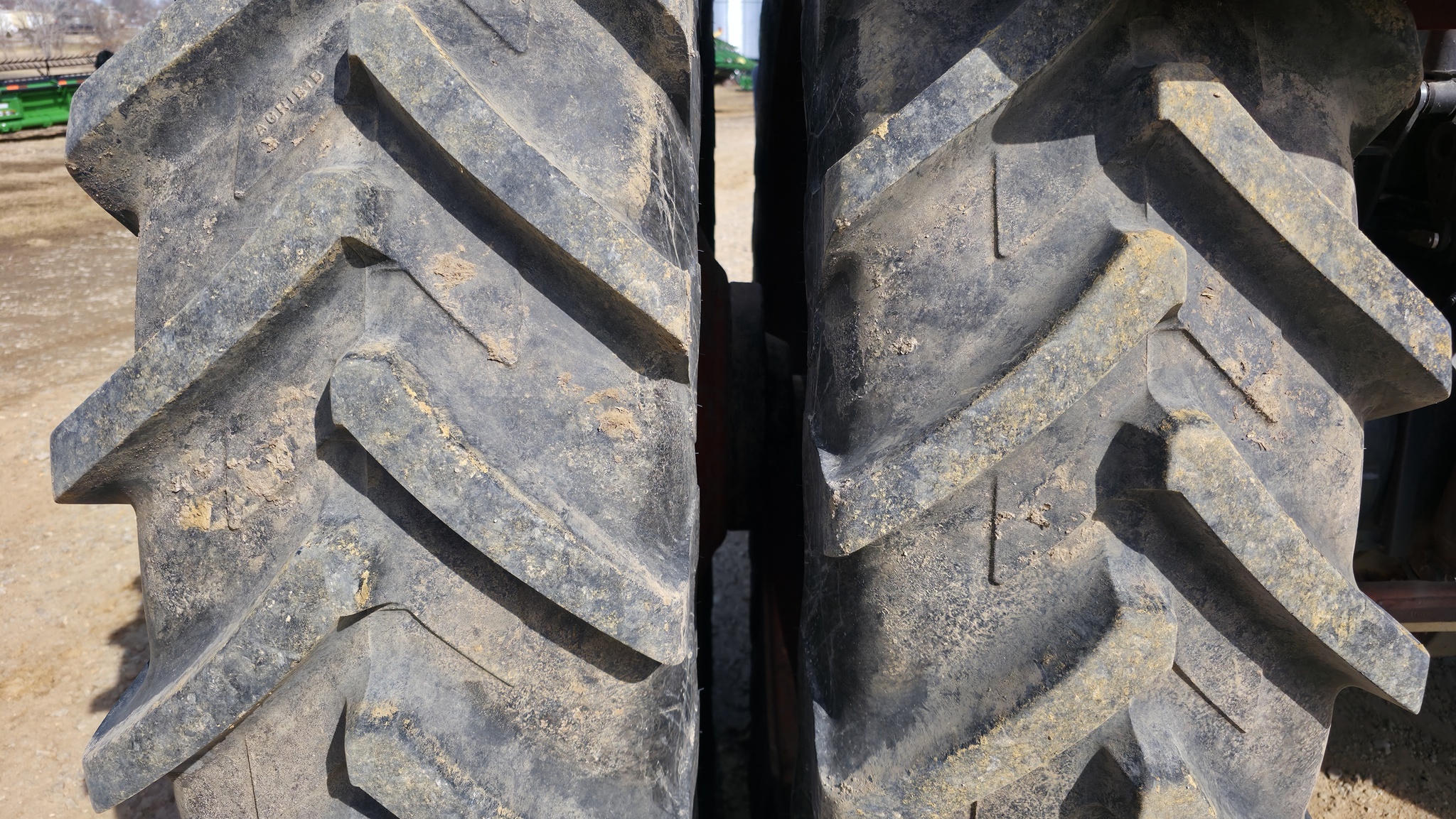 2016 Kubota M7-171 PREMIUM KVT Tractor