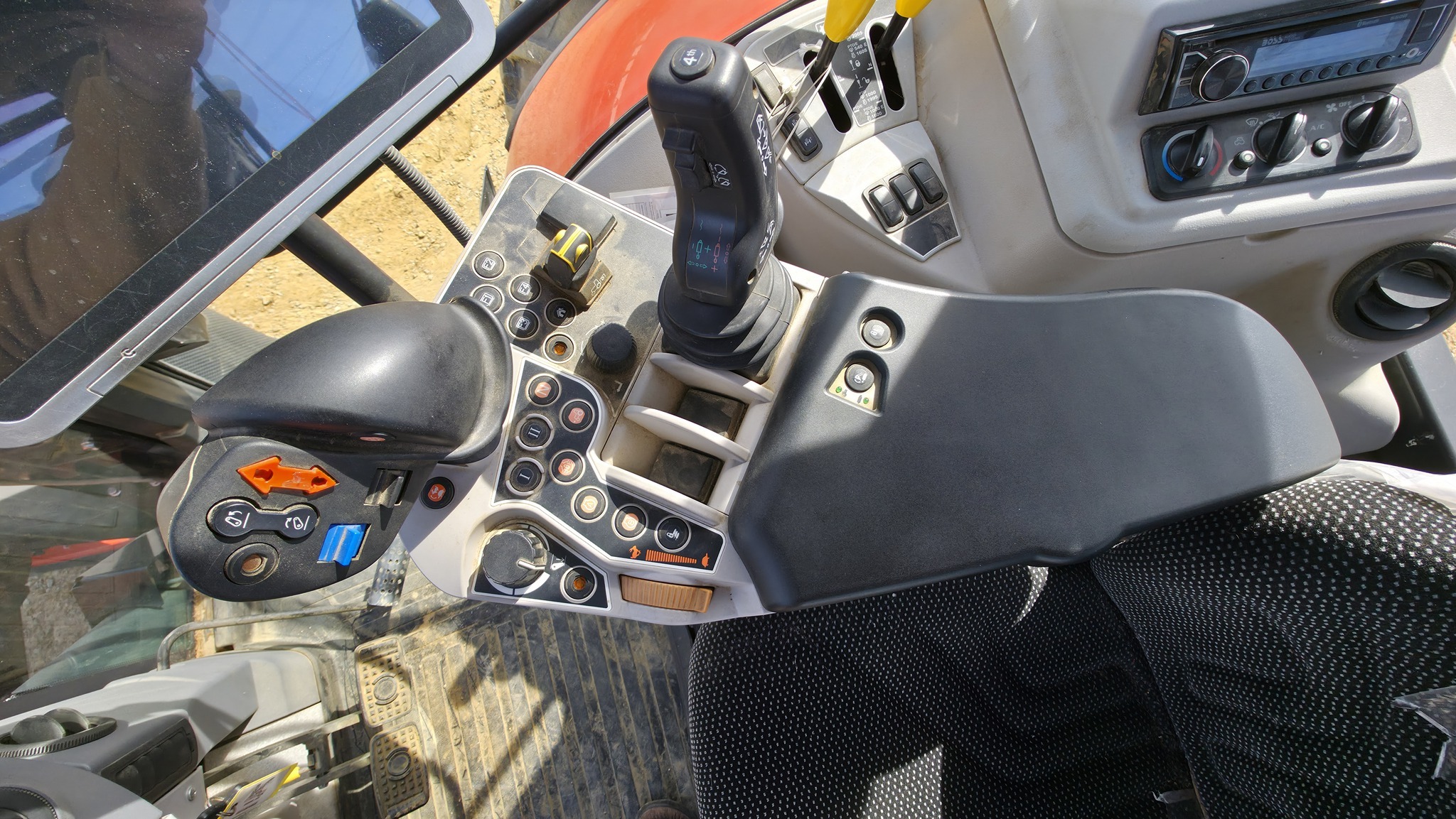 2016 Kubota M7-171 PREMIUM KVT Tractor