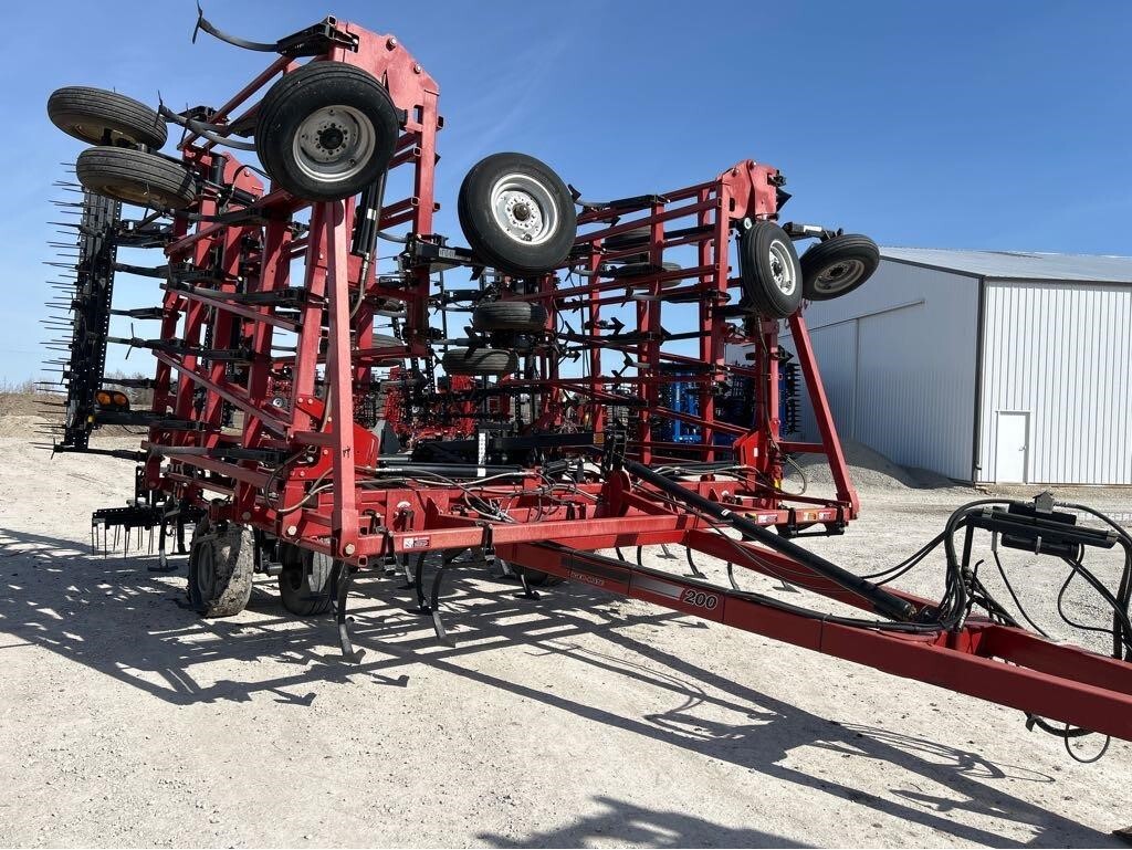 2008 Case IH Tigermate 200 Field Cultivator