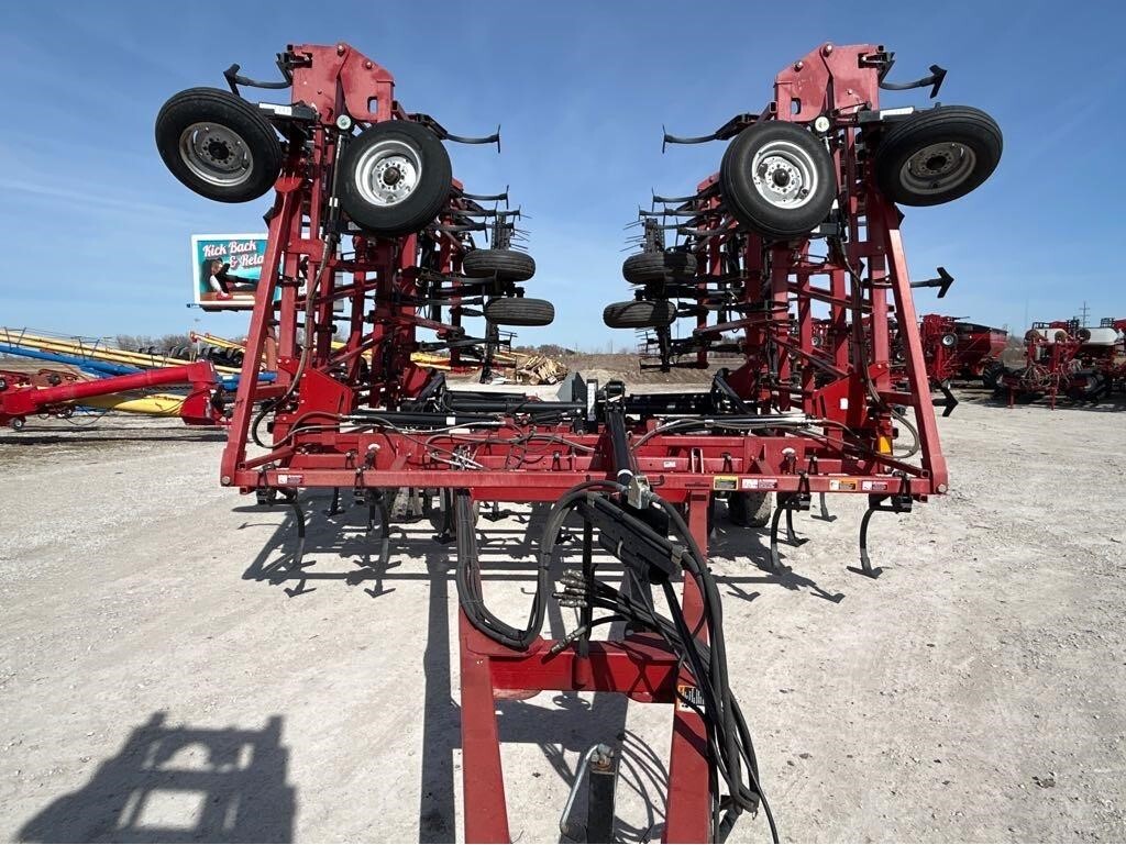 2008 Case IH Tigermate 200 Field Cultivator