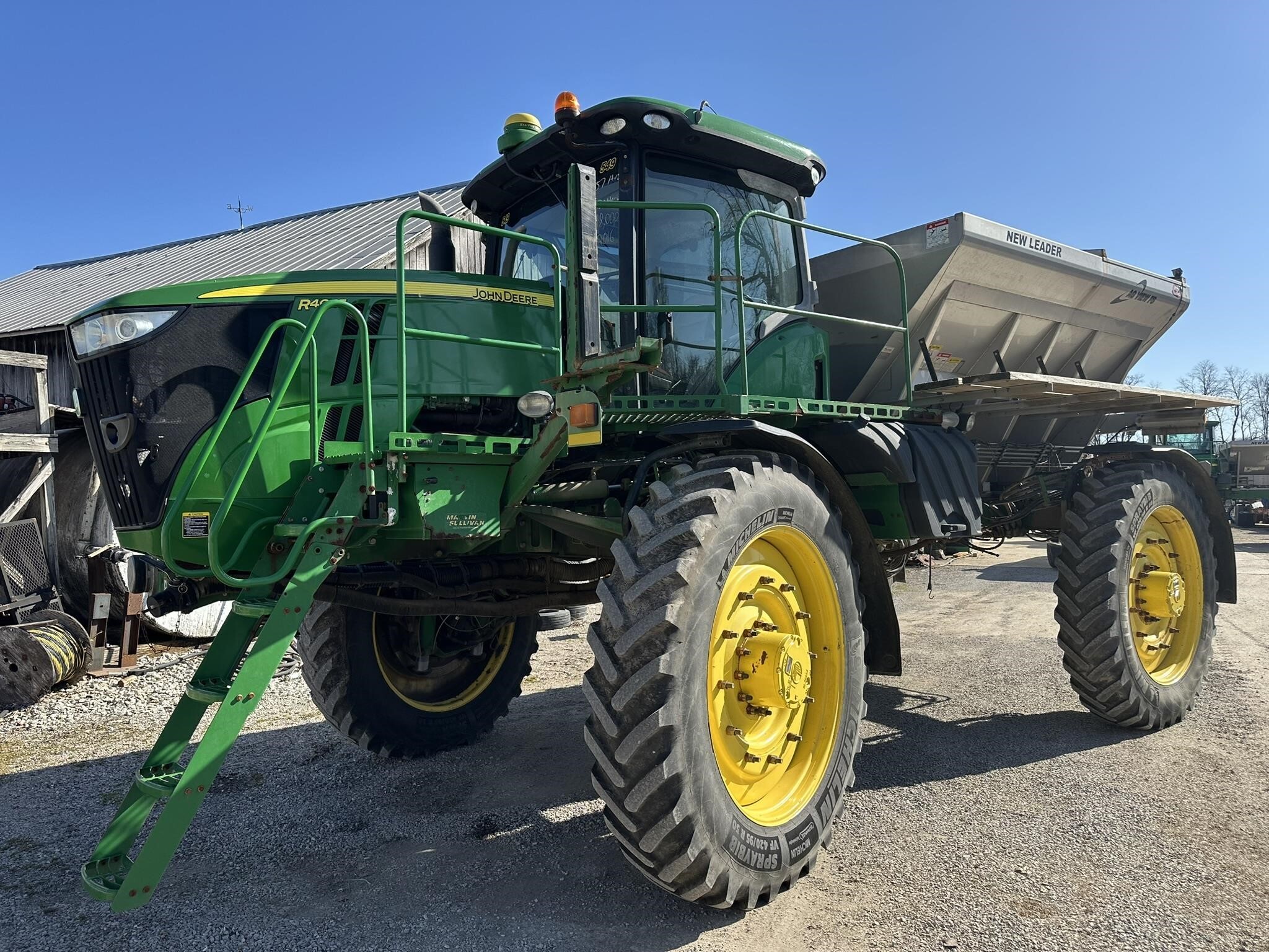 2016 John Deere R4045 Self-Propelled Sprayer