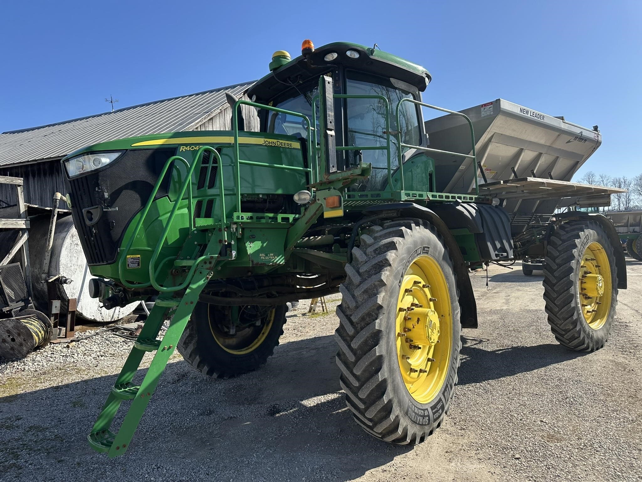 2016 John Deere R4045 Self-Propelled Sprayer