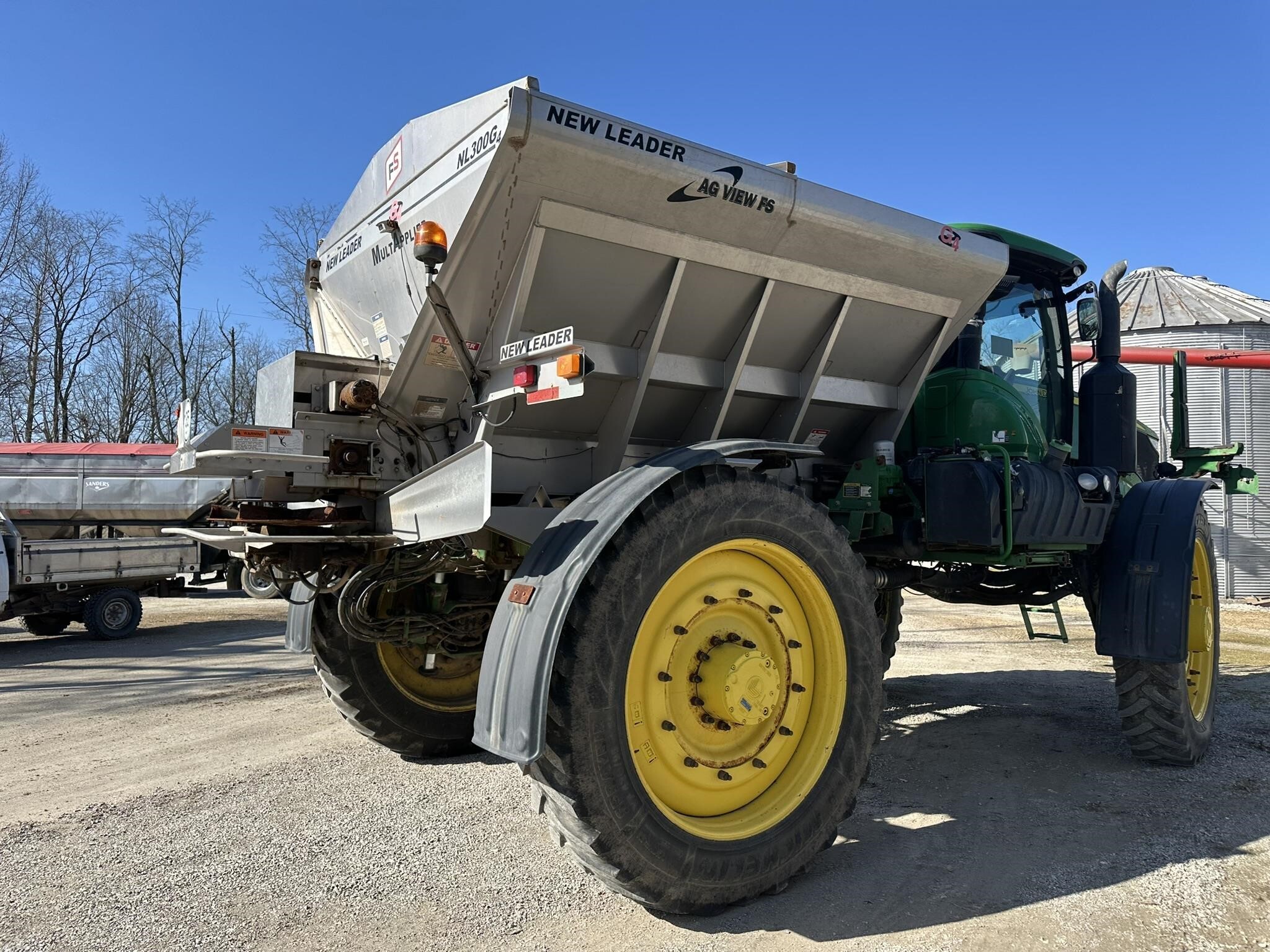 2016 John Deere R4045 Self-Propelled Sprayer