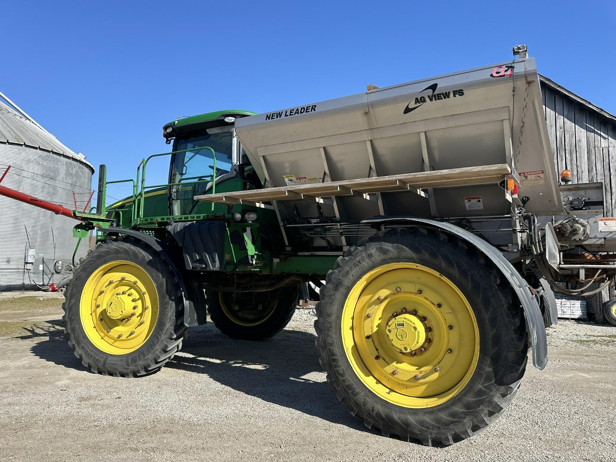 2016 John Deere R4045 Self-Propelled Sprayer