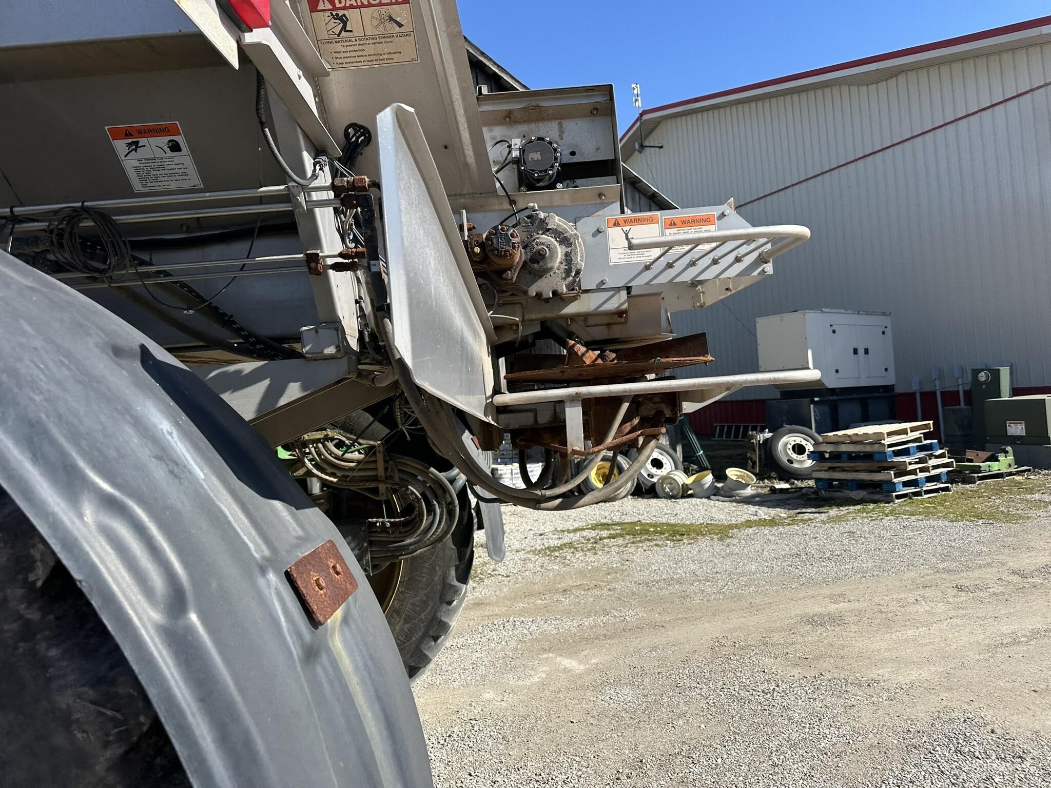 2016 John Deere R4045 Self-Propelled Sprayer