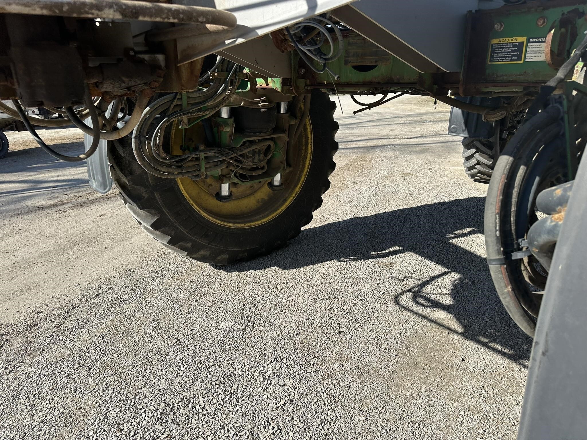 2016 John Deere R4045 Self-Propelled Sprayer