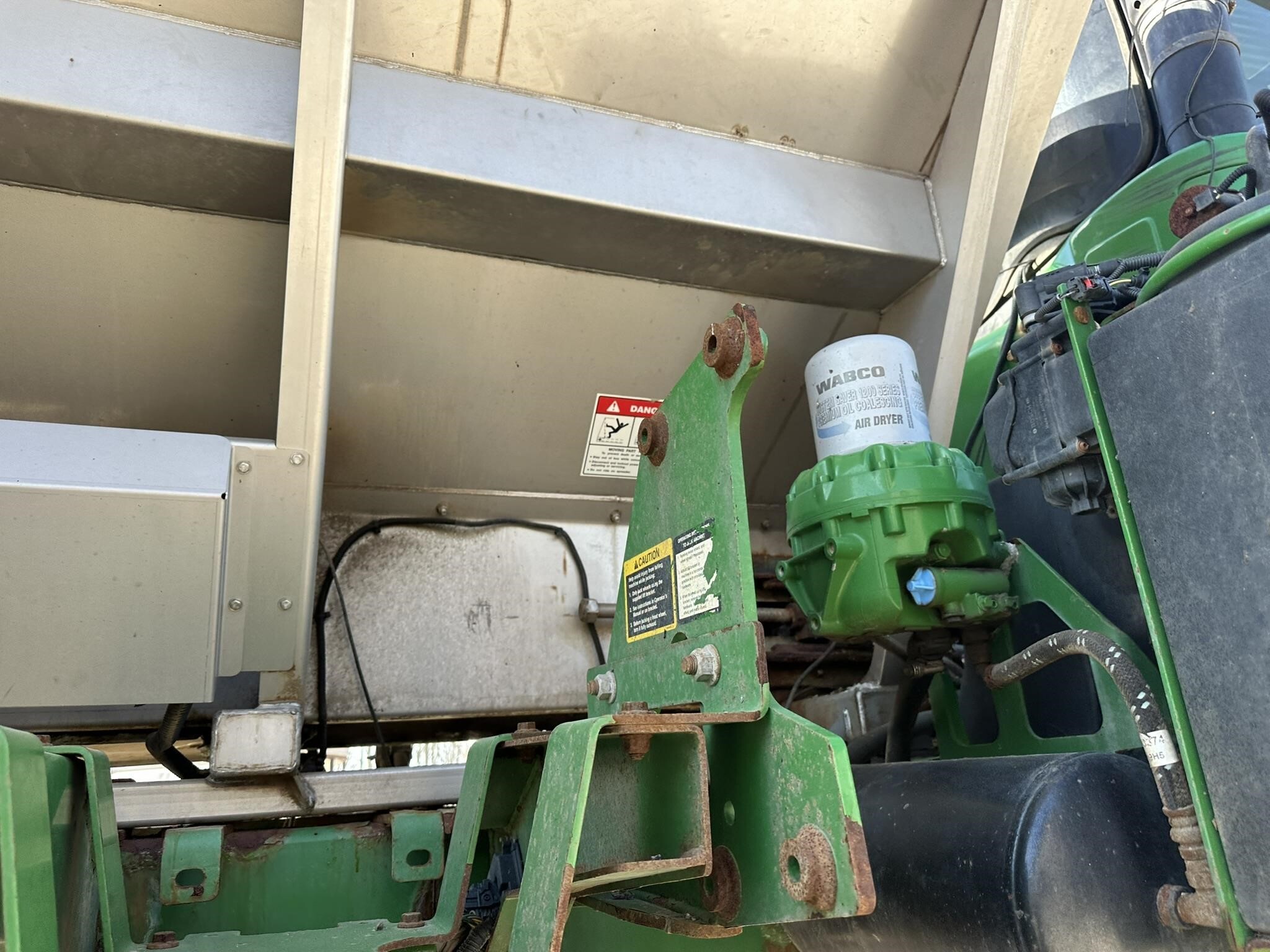 2016 John Deere R4045 Self-Propelled Sprayer