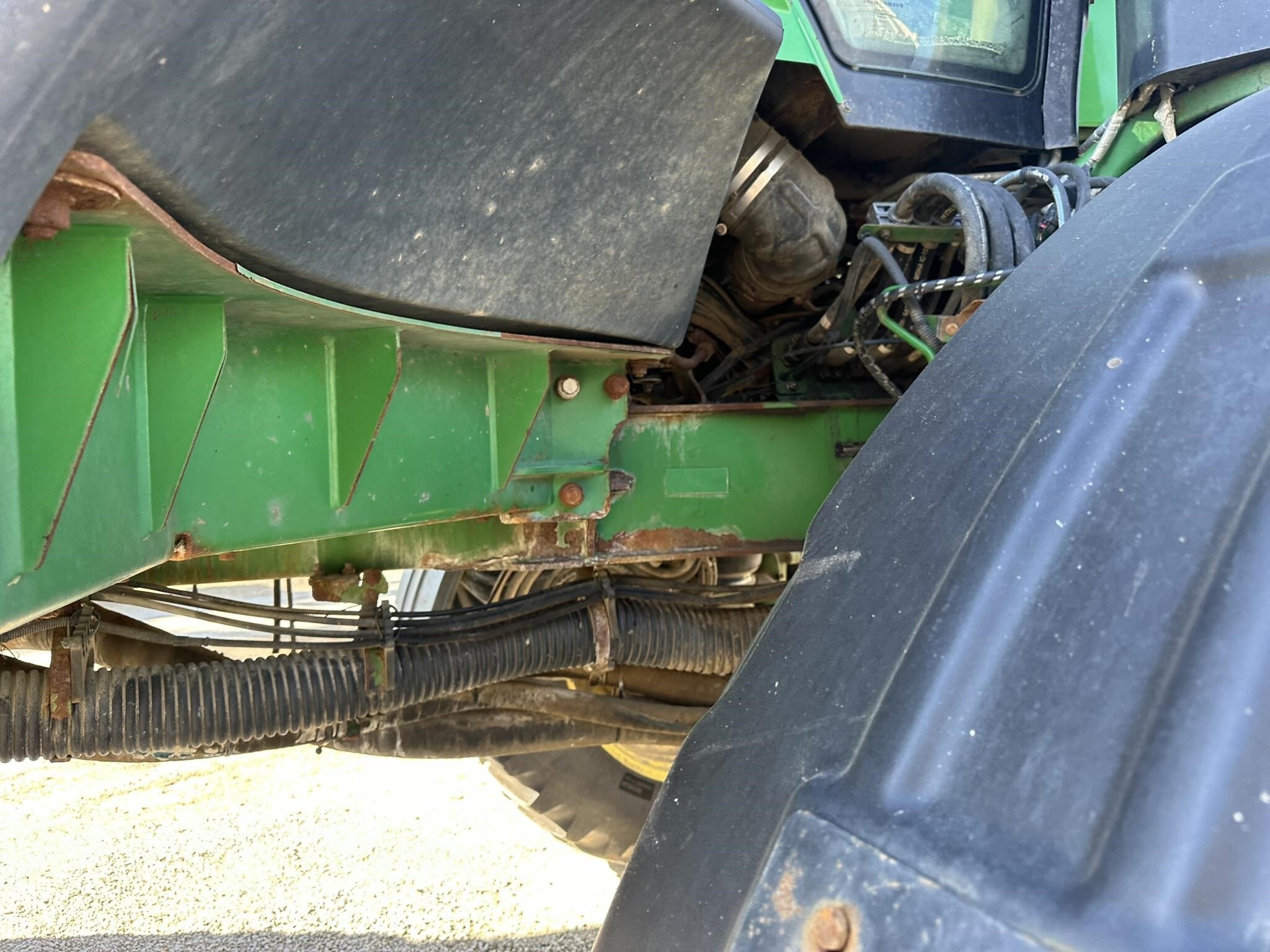 2016 John Deere R4045 Self-Propelled Sprayer