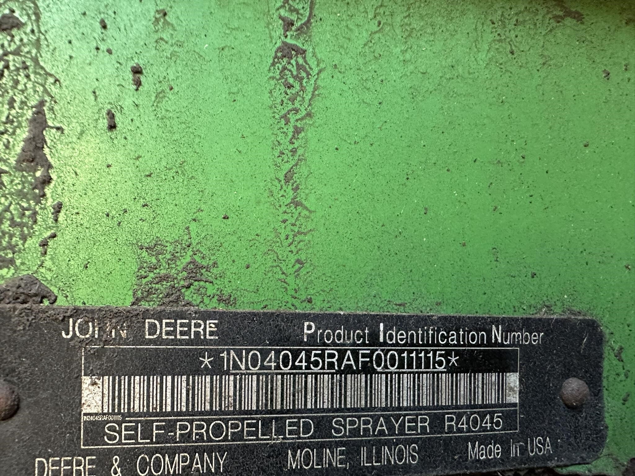 2016 John Deere R4045 Self-Propelled Sprayer