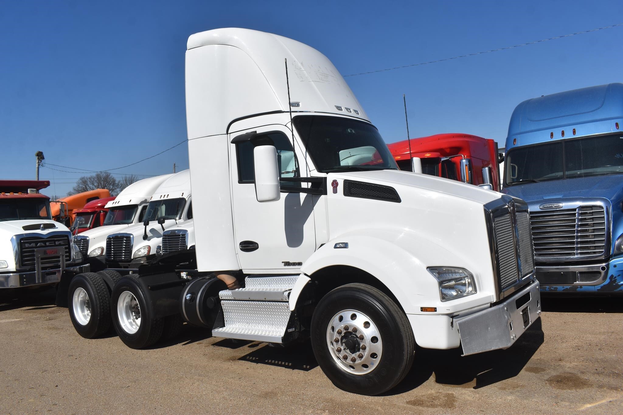 2019 Kenworth T880 Semi Trucks/Trailer