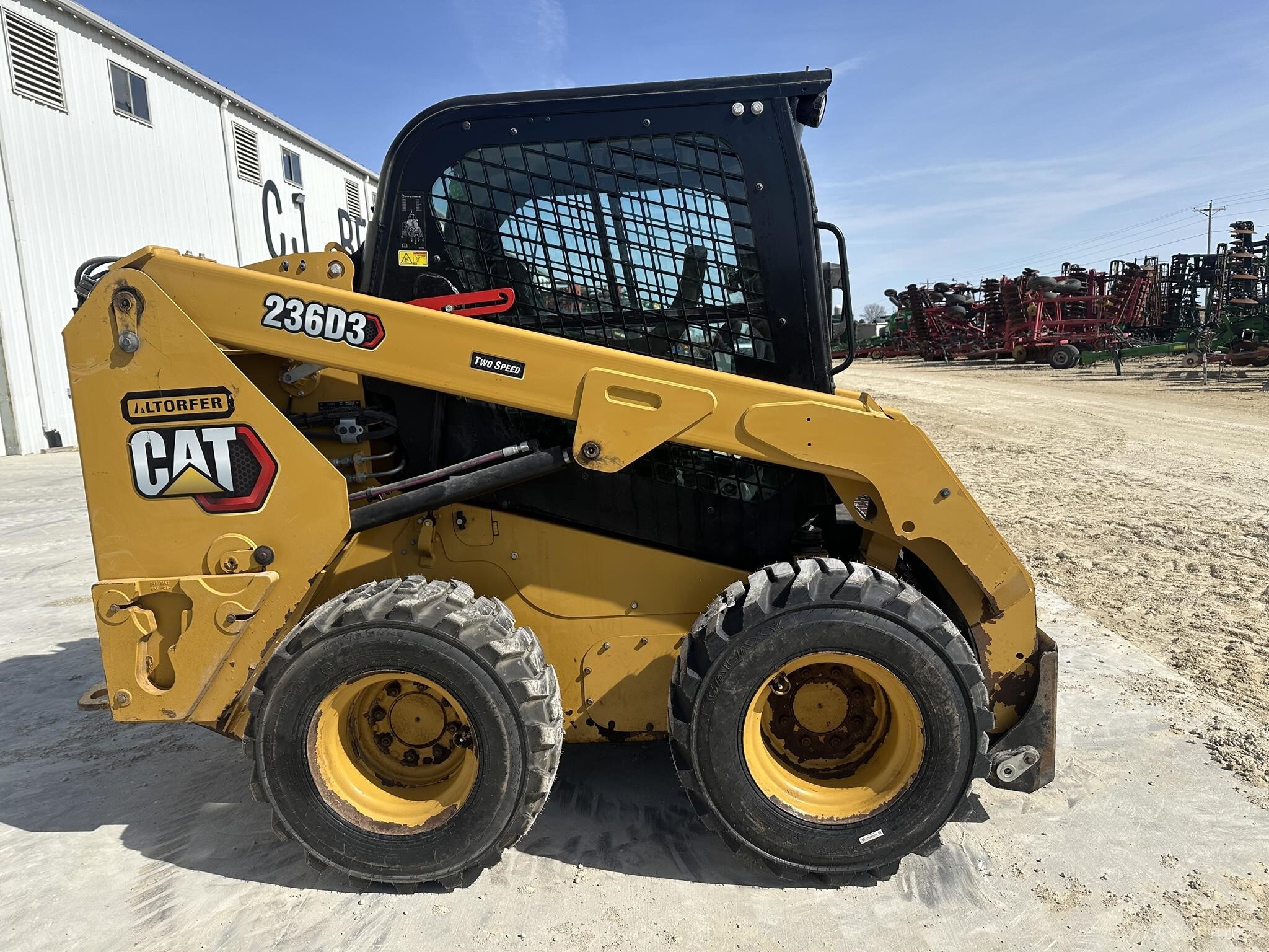 2023 Caterpillar 236D3 Skid Steer