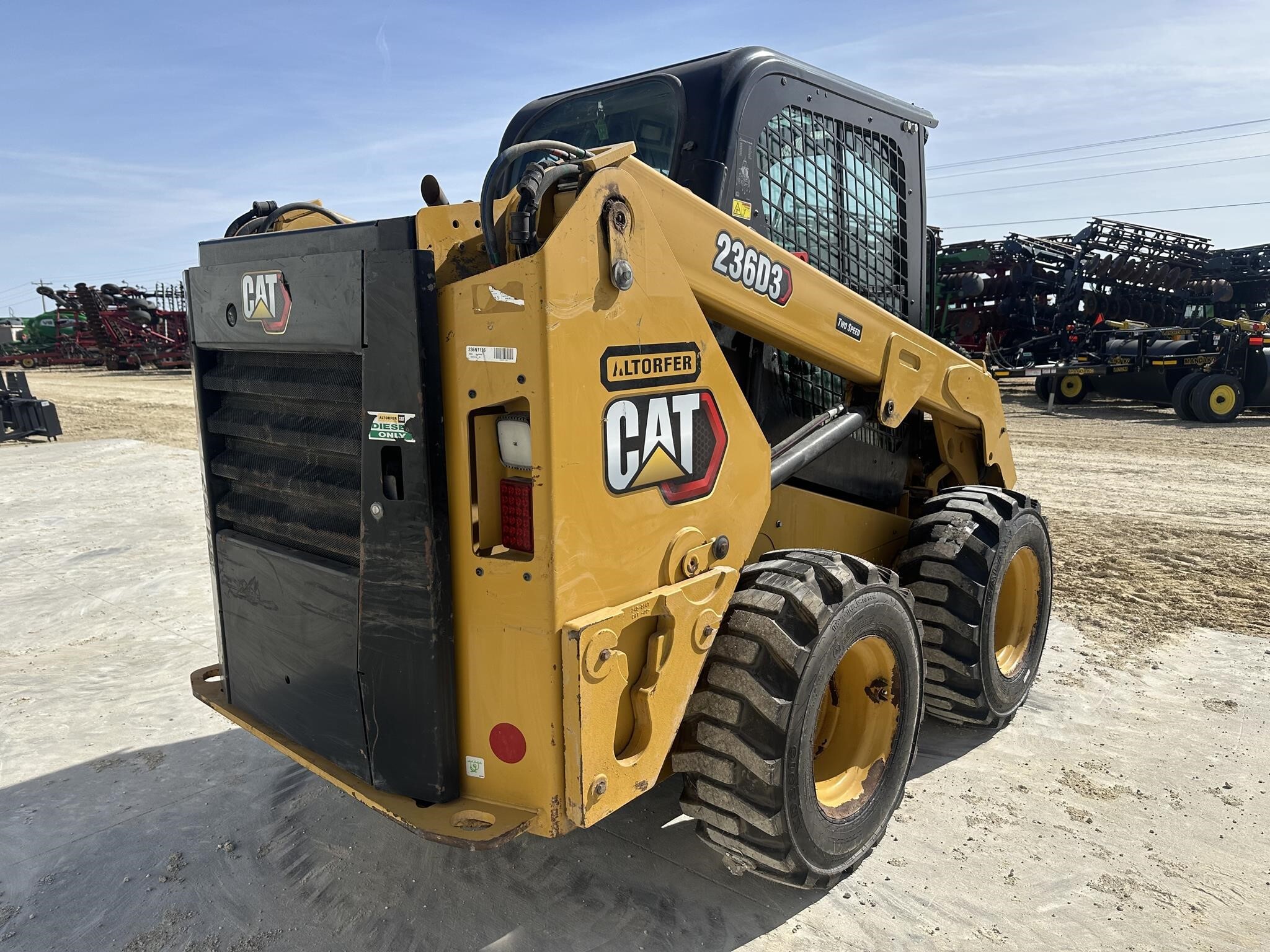 2023 Caterpillar 236D3 Skid Steer