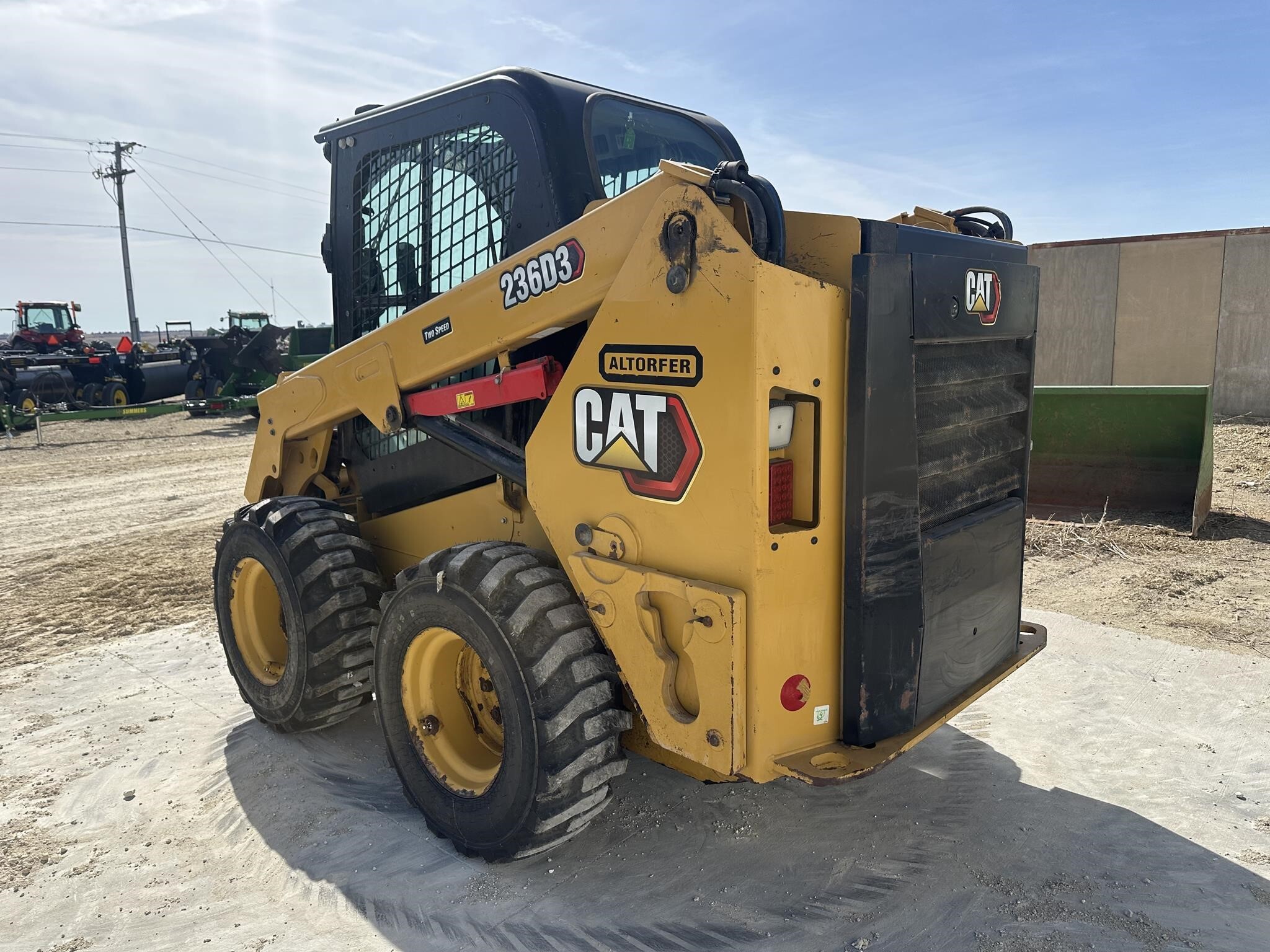 2023 Caterpillar 236D3 Skid Steer