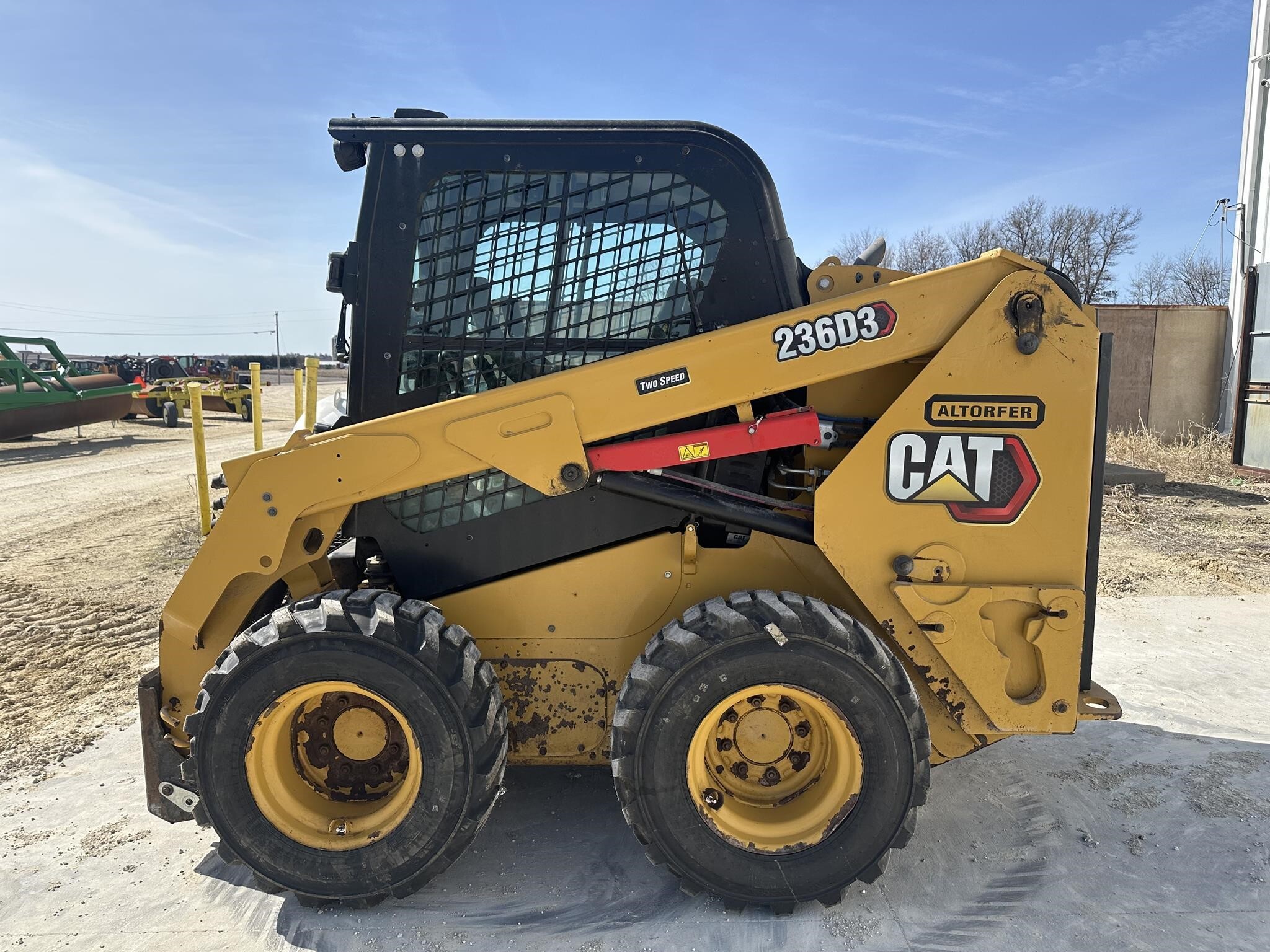 2023 Caterpillar 236D3 Skid Steer