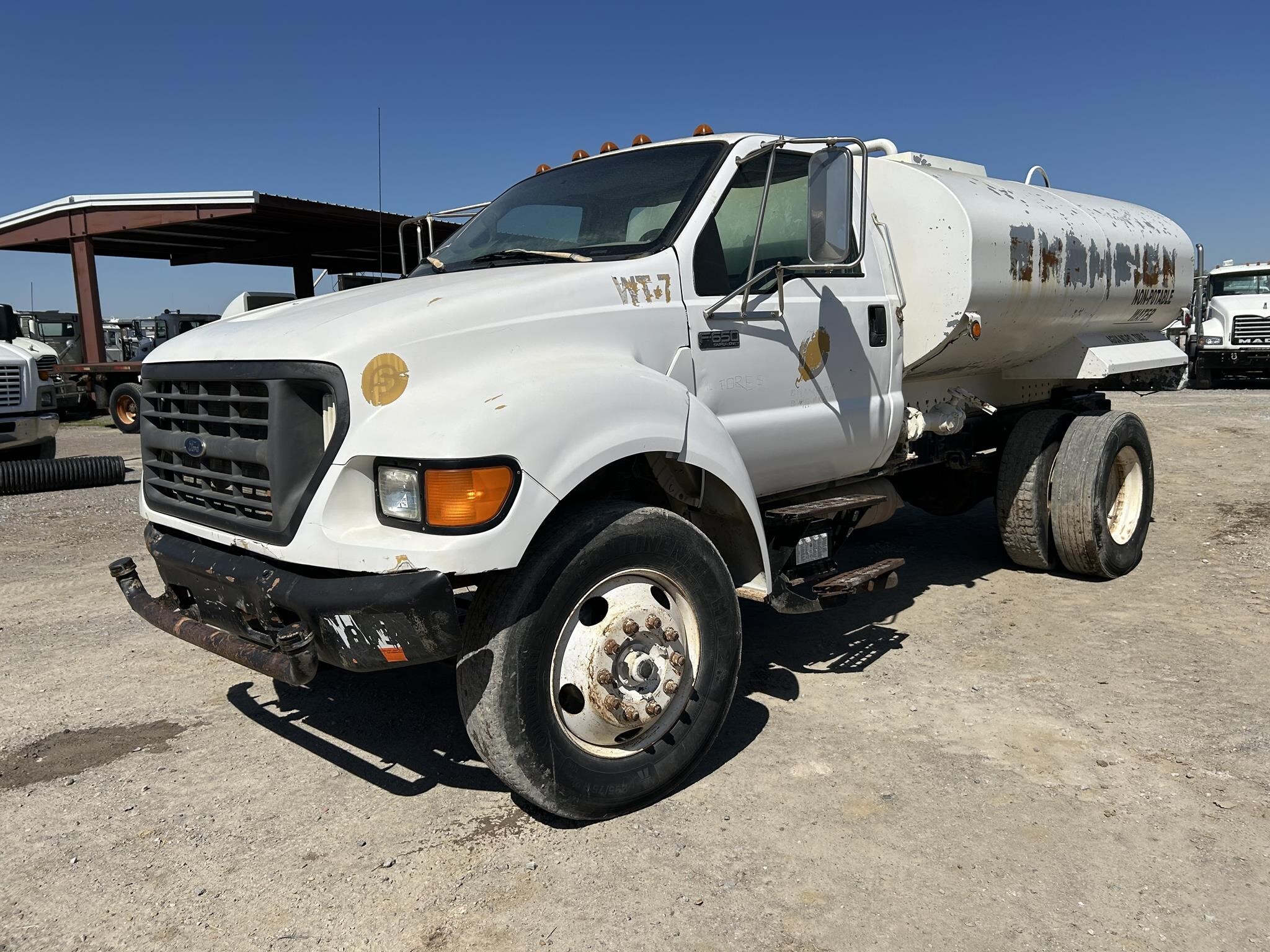 2003 Ford F-650 Pickup