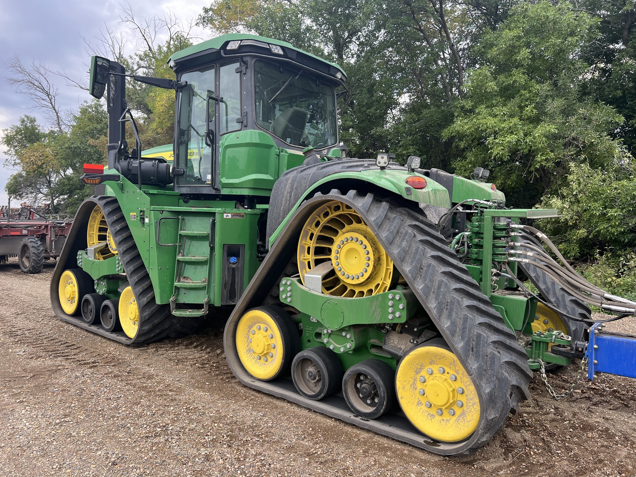 2022 John Deere 9RX 590 Tractor