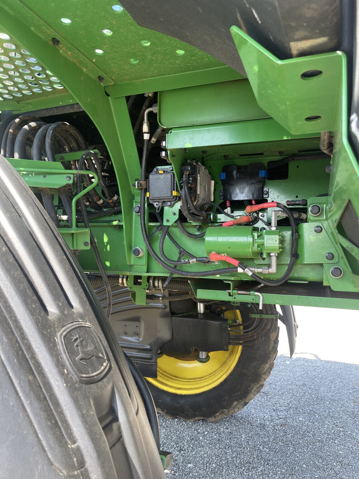 2022 John Deere 410R Self-Propelled Sprayer