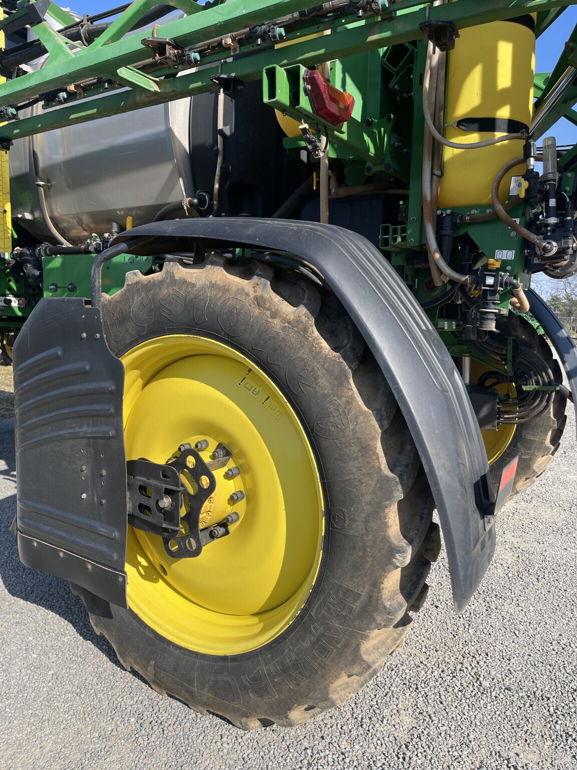 2022 John Deere 410R Self-Propelled Sprayer