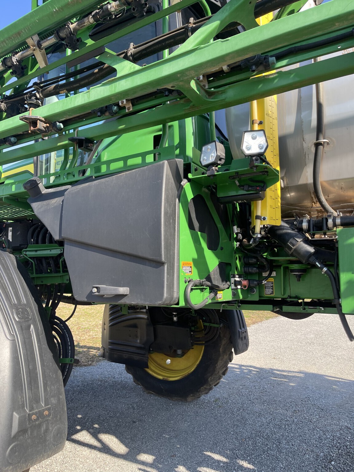 2022 John Deere 410R Self-Propelled Sprayer