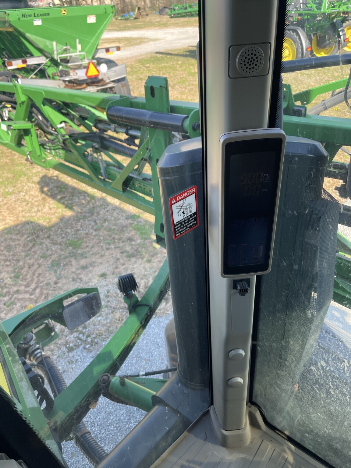 2022 John Deere 410R Self-Propelled Sprayer