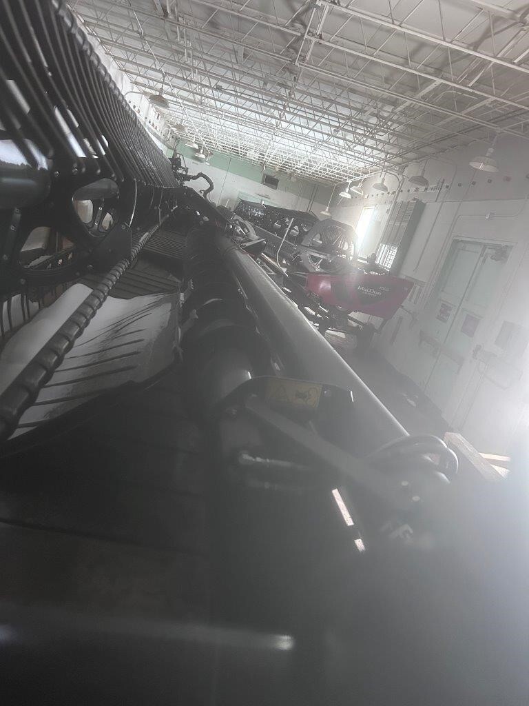 2019 MacDon FD145 Platform