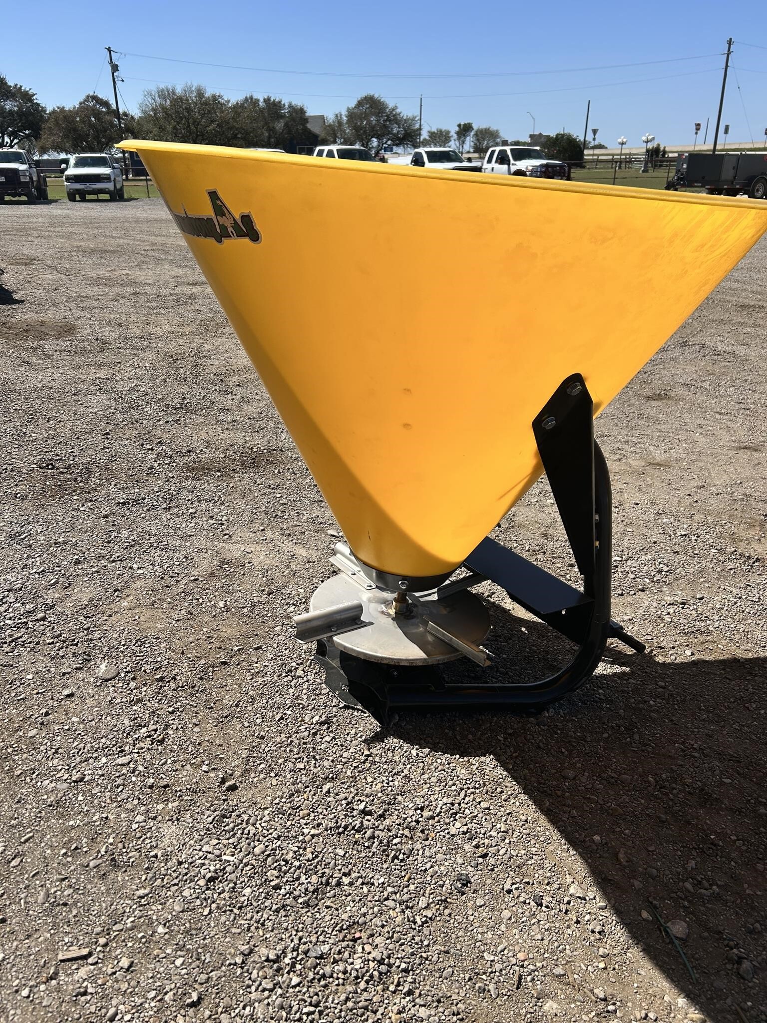 2025 Armstrong Ag SDRP5 Pull-Type Fertilizer Spreader