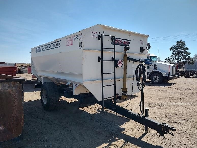  Roto Mix 524-15 Grinders and Mixer
