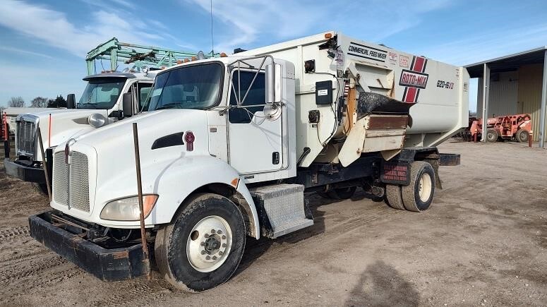 2016 Roto Mix 620-16XD Grinders and Mixer