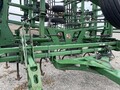 2010 John Deere 2210 Field Cultivator