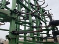 2010 John Deere 2210 Field Cultivator