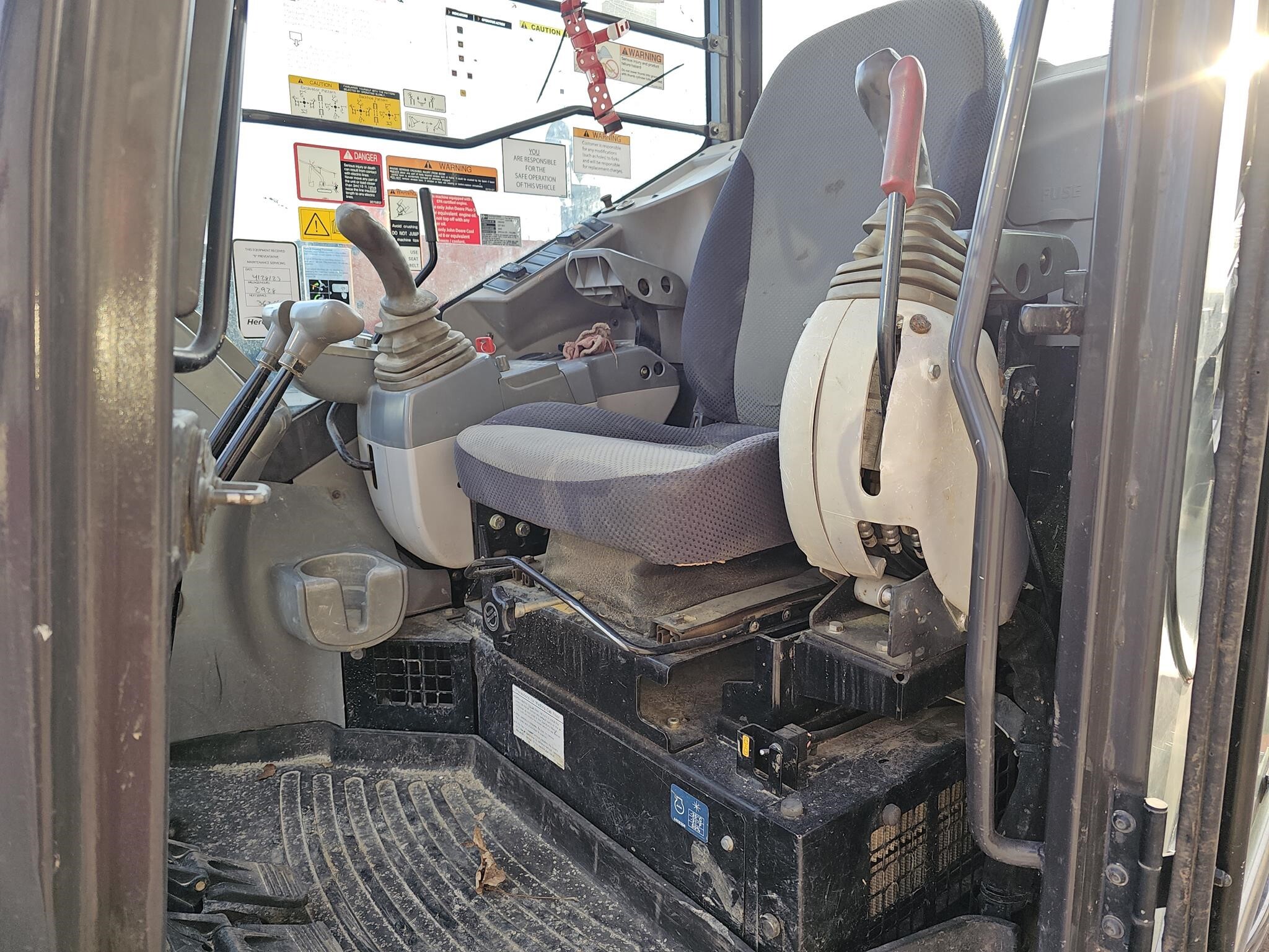 2017 Hitachi ZX85USB-5 Excavator