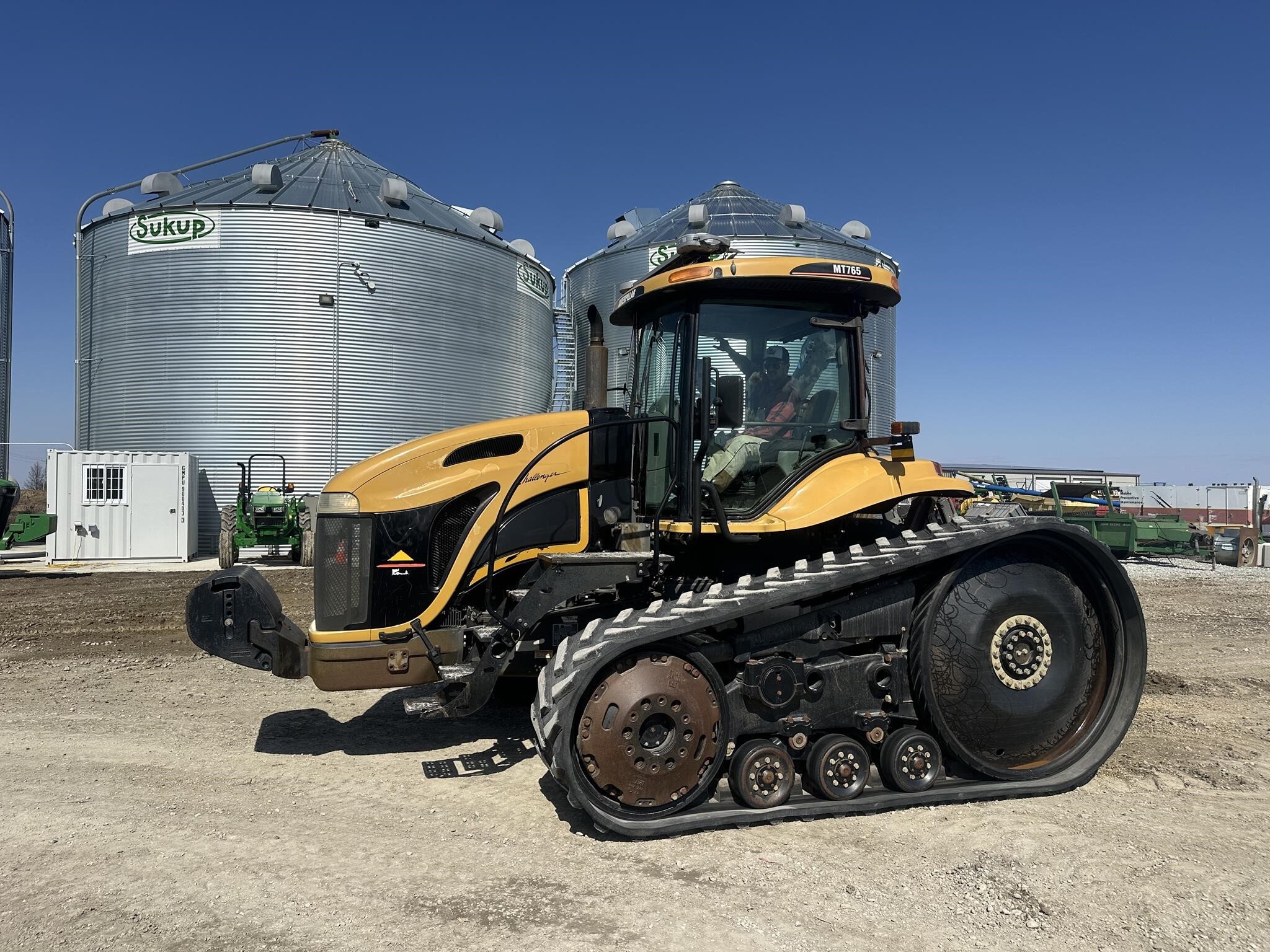  Challenger MT765 Tractor