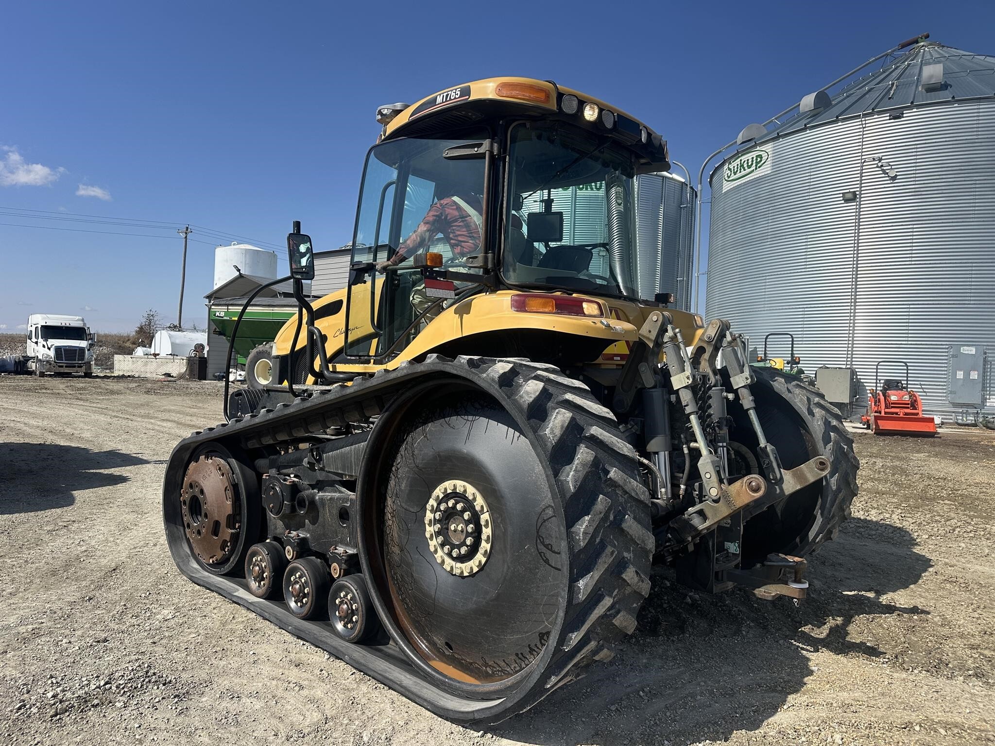  Challenger MT765 Tractor