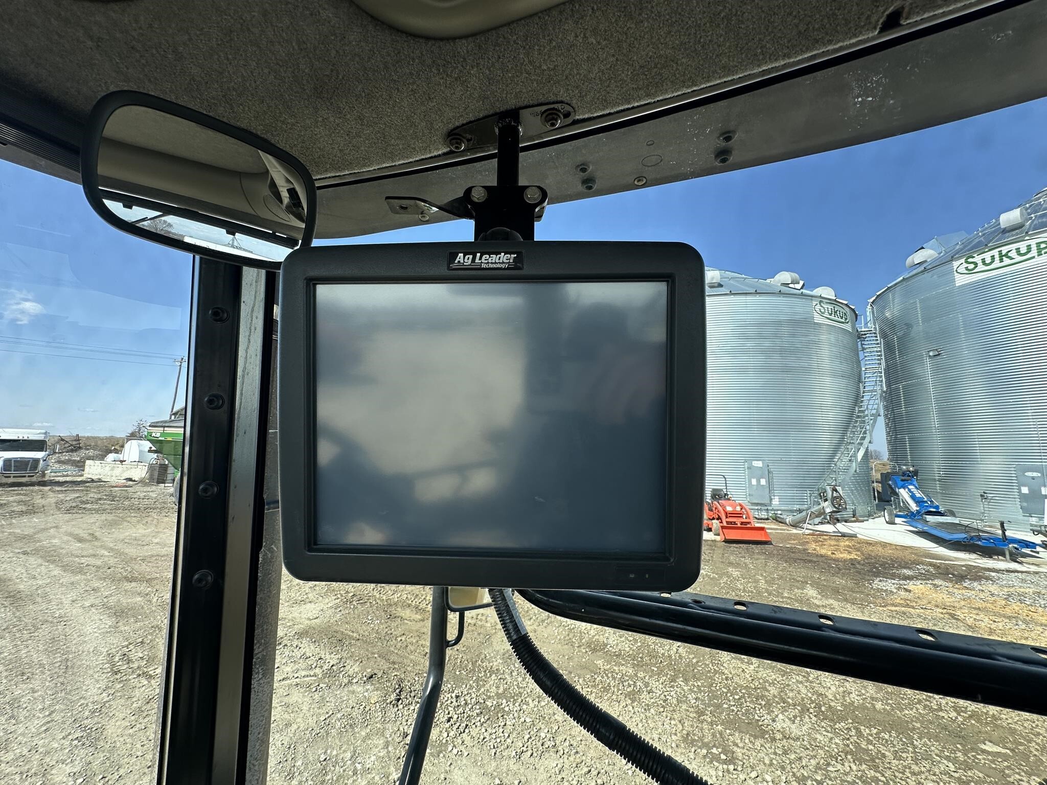  Challenger MT765 Tractor