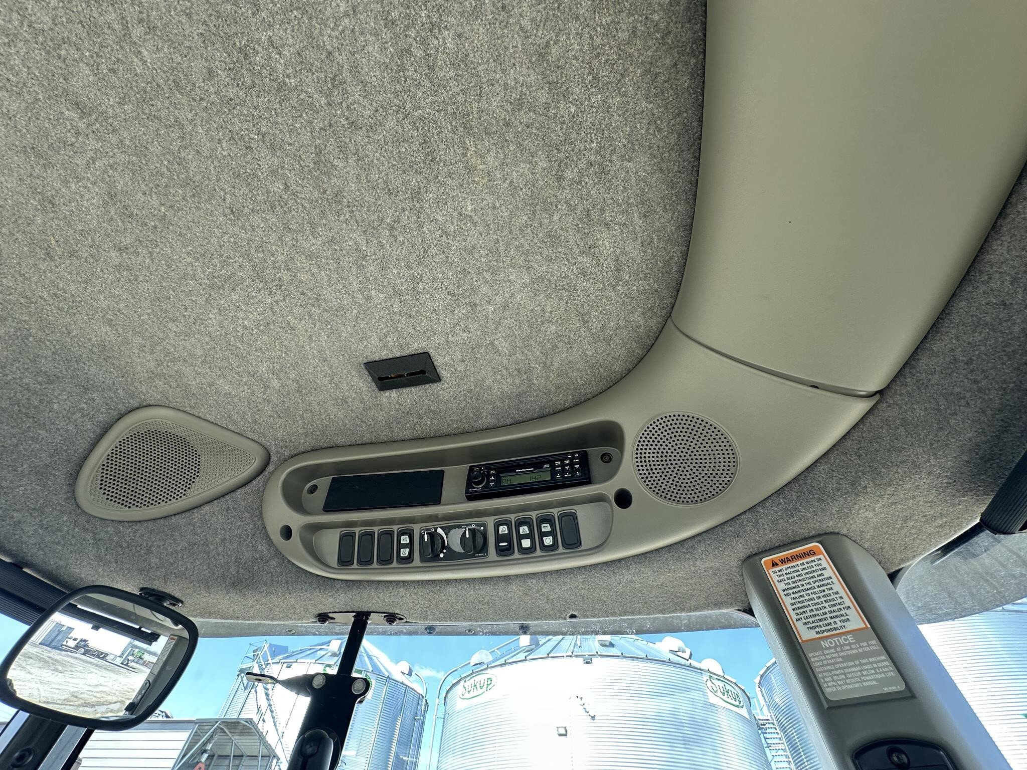  Challenger MT765 Tractor