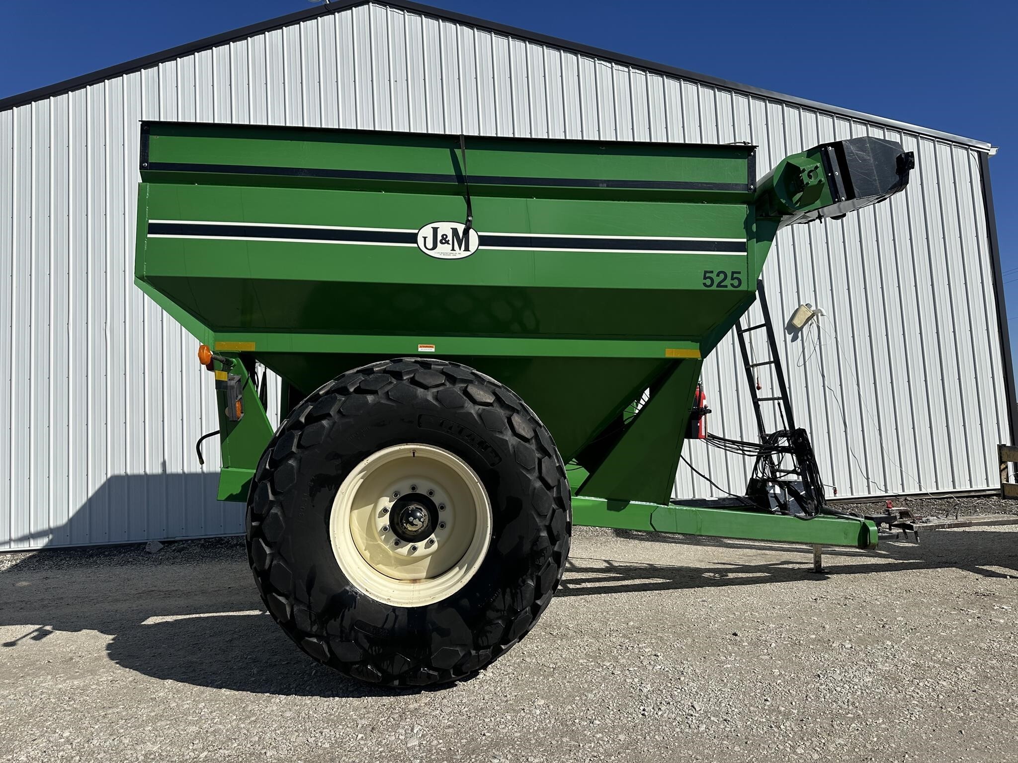  J&M 525-14 Grain Cart