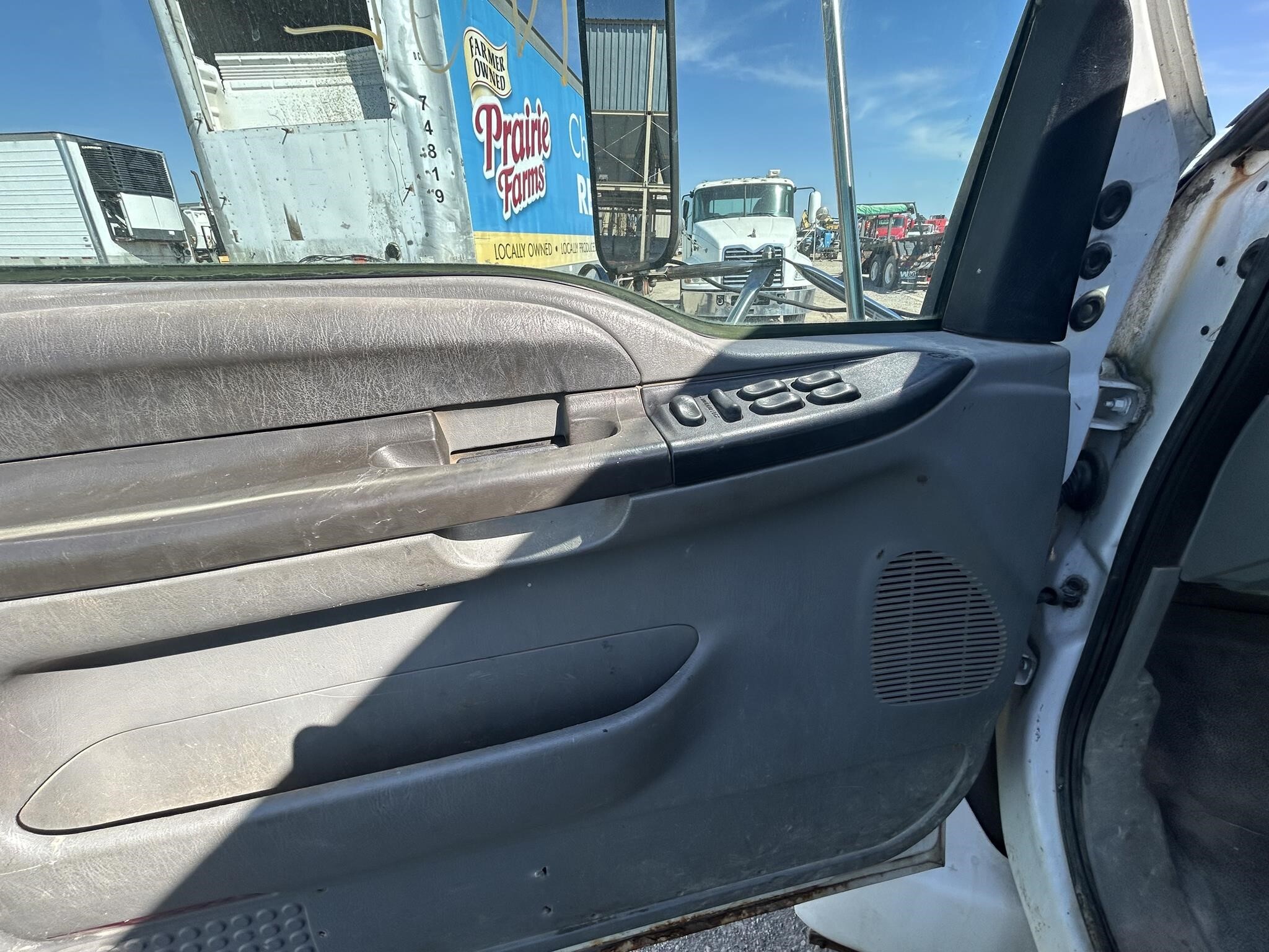 2005 Ford F-650 Pickup