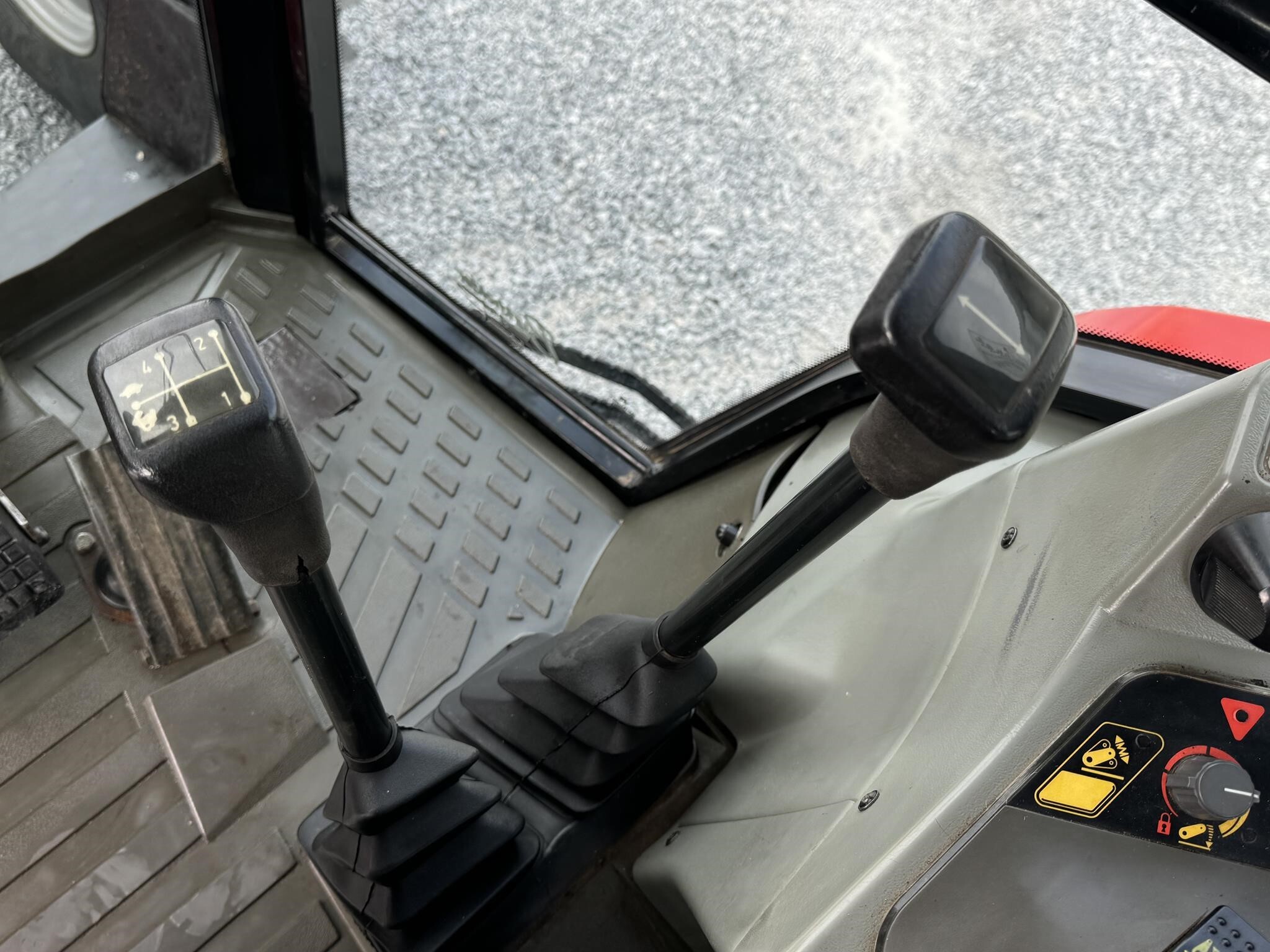 1996 Massey Ferguson 8150 Tractor