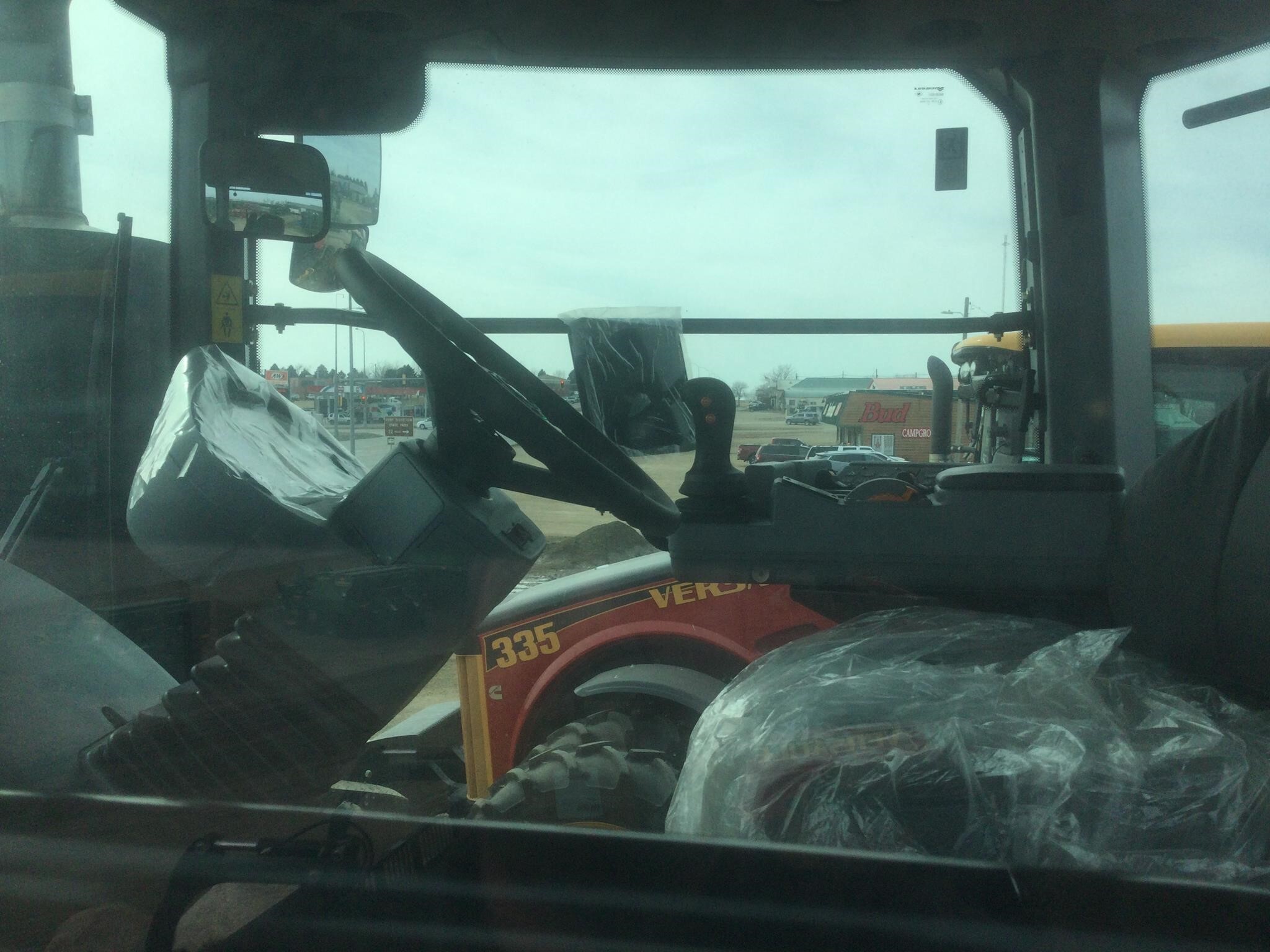 2025 Versatile 580 Tractor