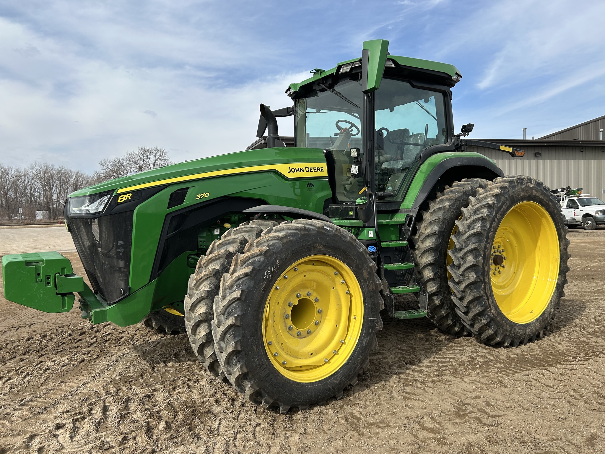 2024 John Deere 8R 370 Tractor