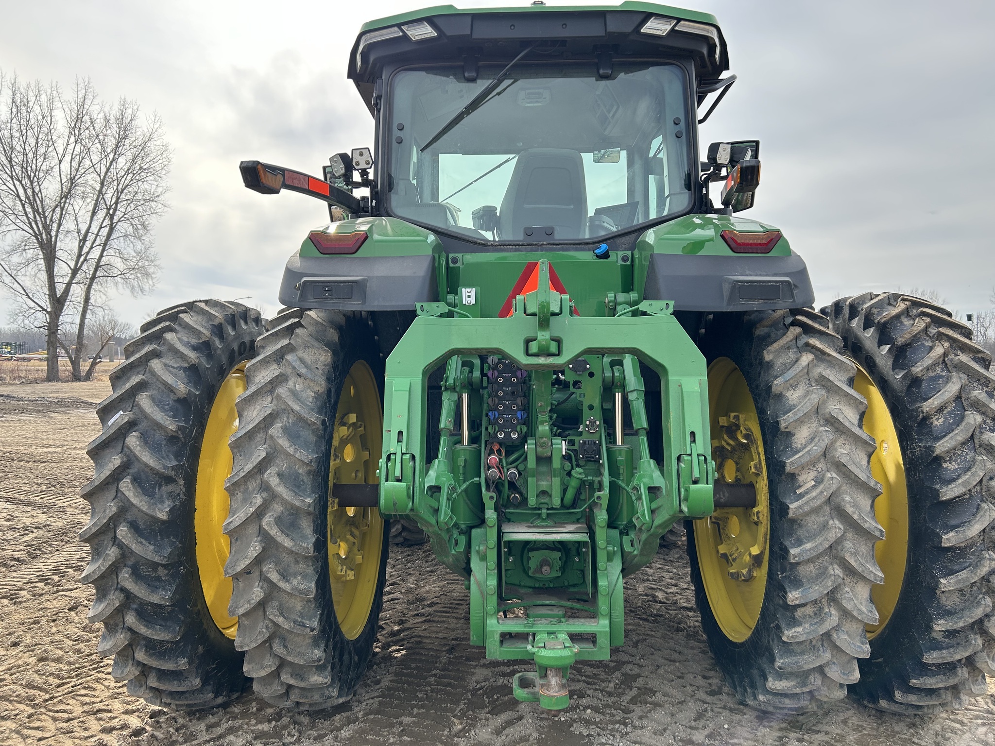 2024 John Deere 8R 370 Tractor