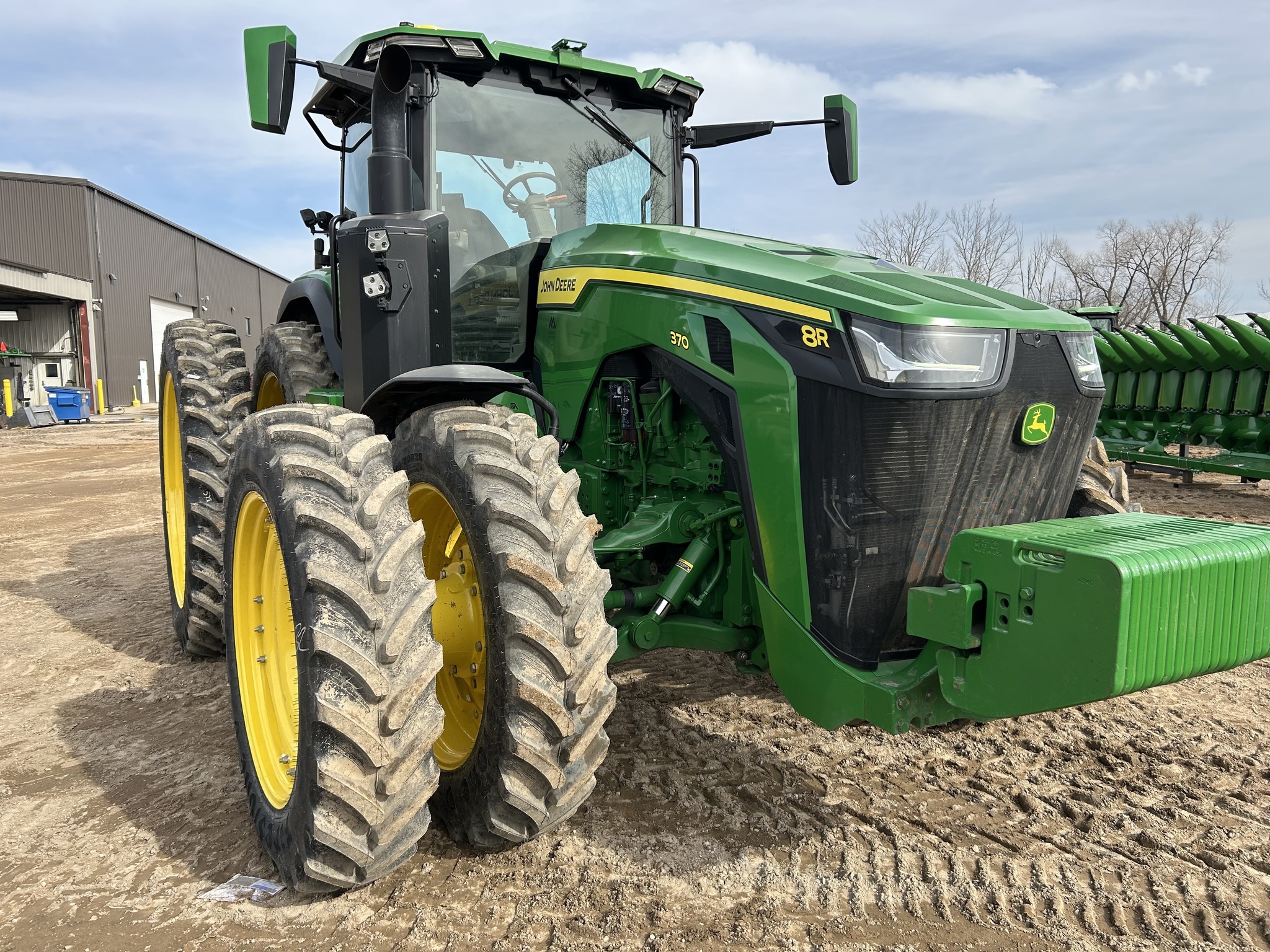 2024 John Deere 8R 370 Tractor