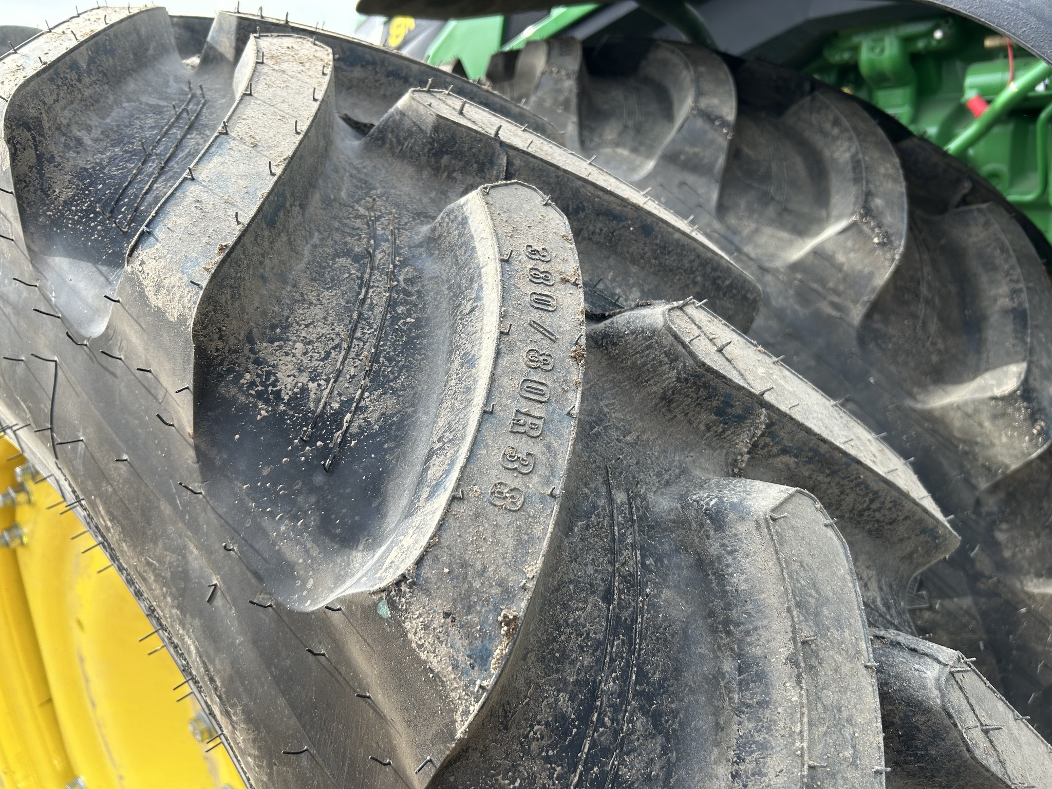 2024 John Deere 8R 370 Tractor