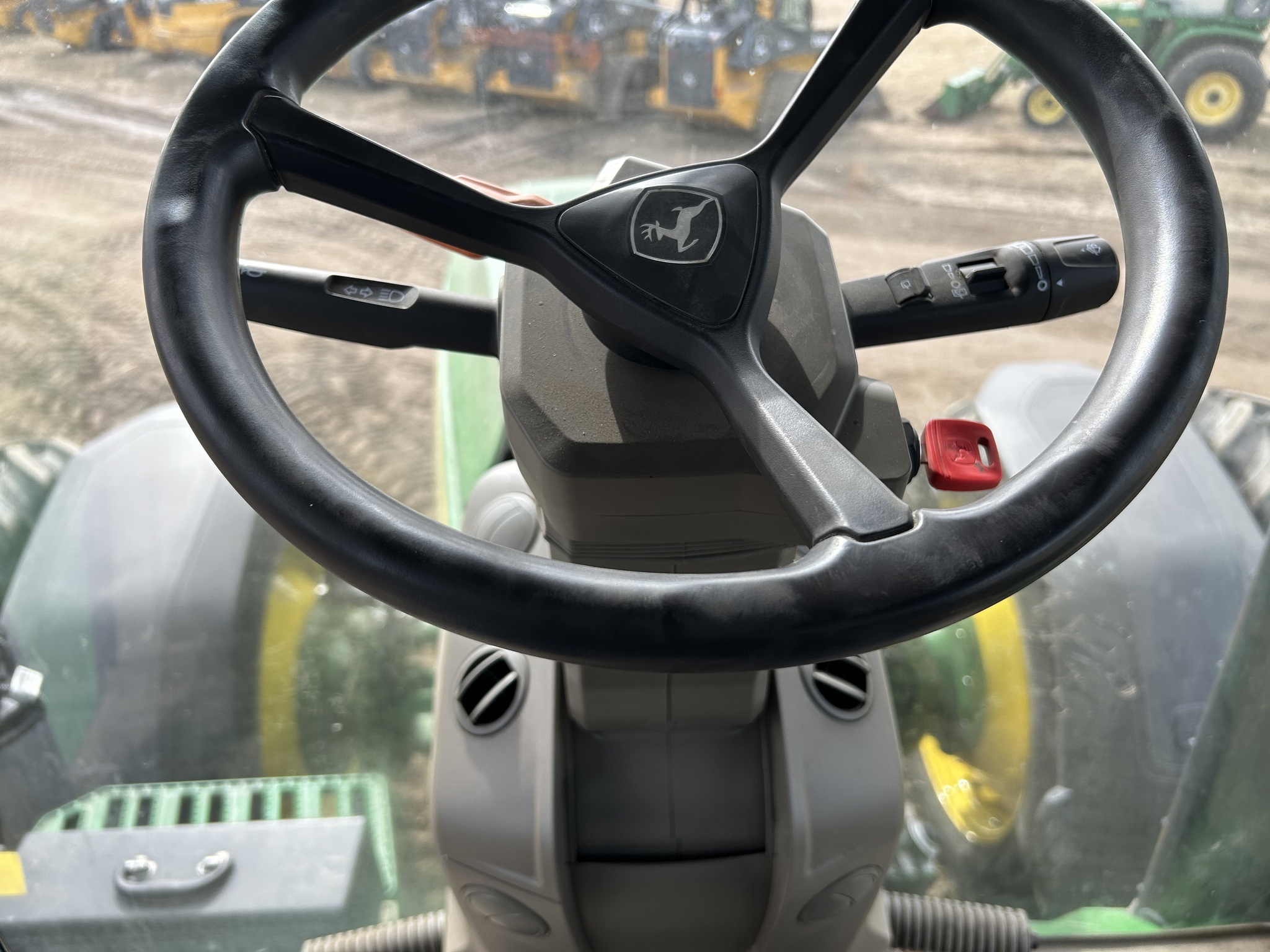 2024 John Deere 8R 370 Tractor